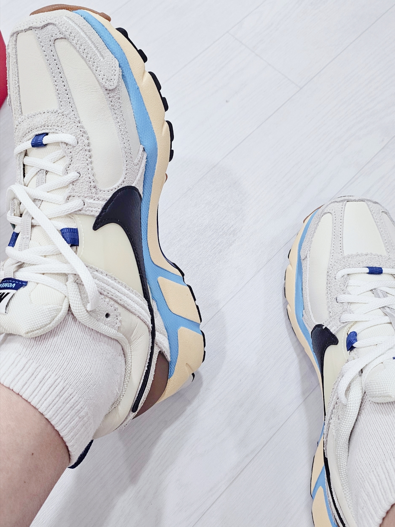 (W) Nike Zoom Vomero 5 PRM Designed by Japan 착용 스타일 - 3