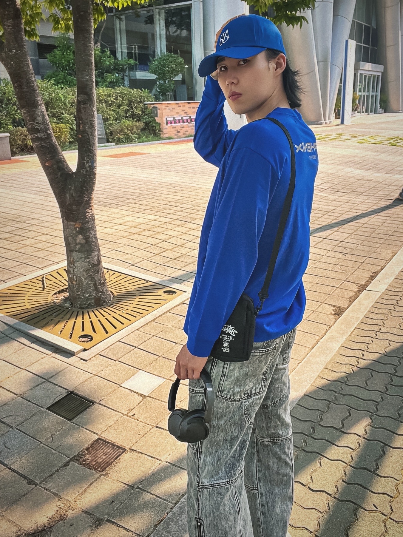 Balenciaga Tyrex Sneakers Black Grey 착용 스타일 - 4