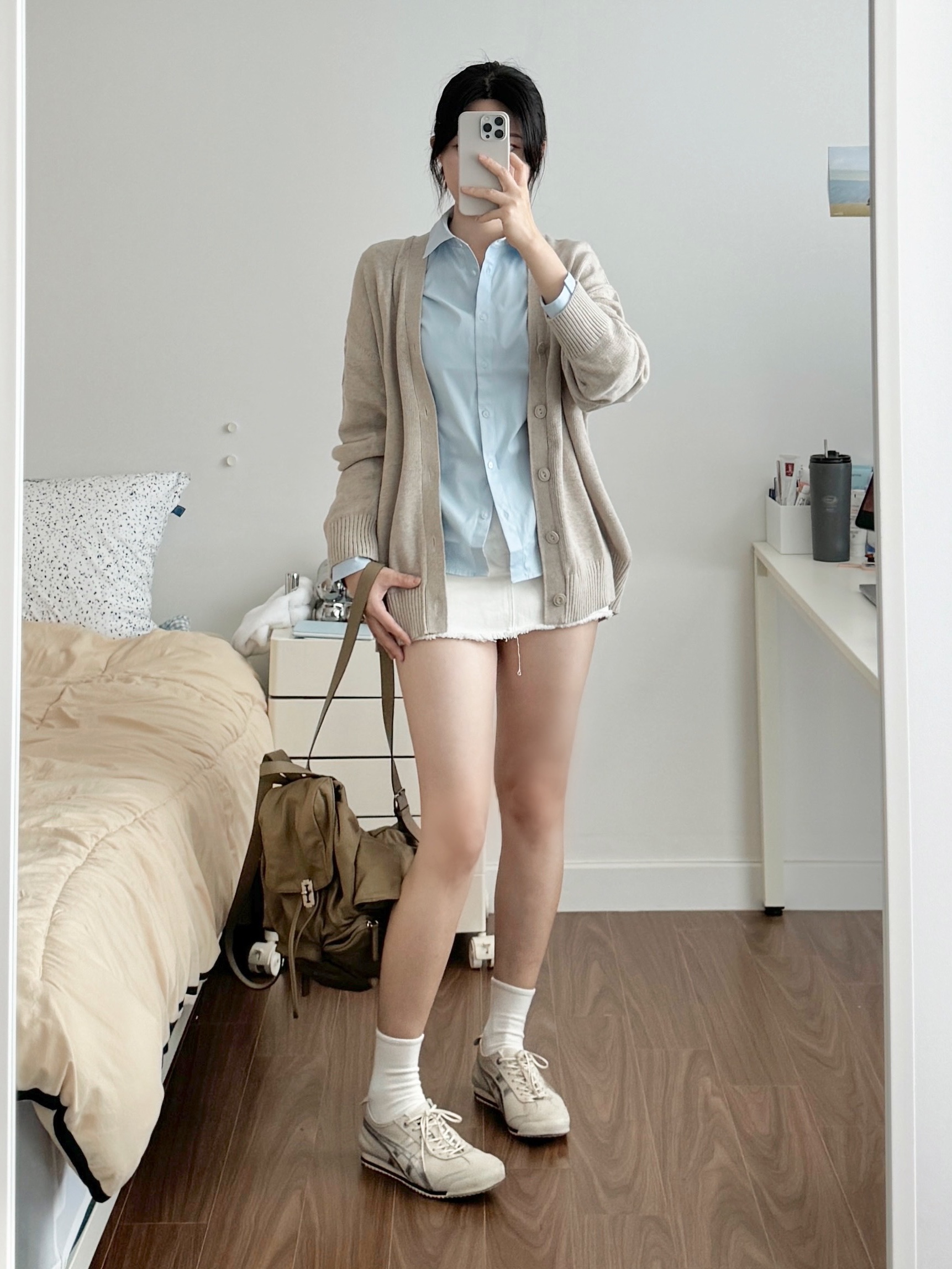 Onitsuka Tiger Mexico 66 SD Birch Silver, Acne Studios Keve Face V-Neck Cardigan Oatmeal Melange 착용 스타일 - 1