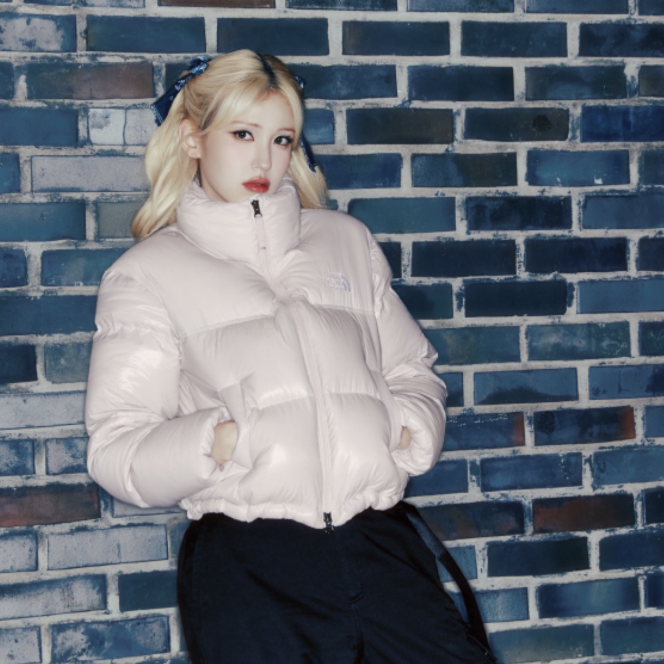 (W) The North Face White Label Novelty Nuptse RDS Down Jacket Light Pink 착용 스타일 - 2