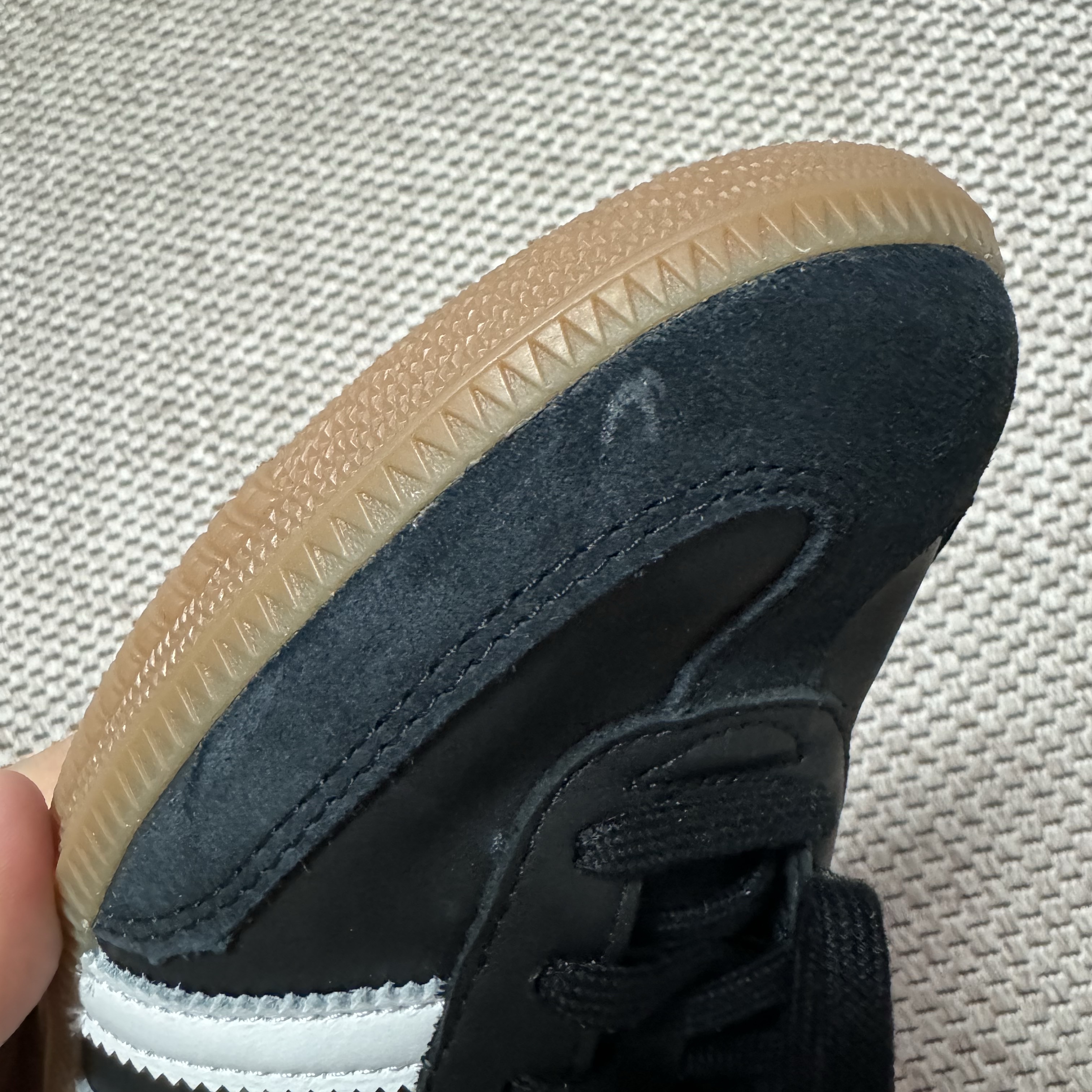 Adidas Samba Decon Core Black 착용 스타일