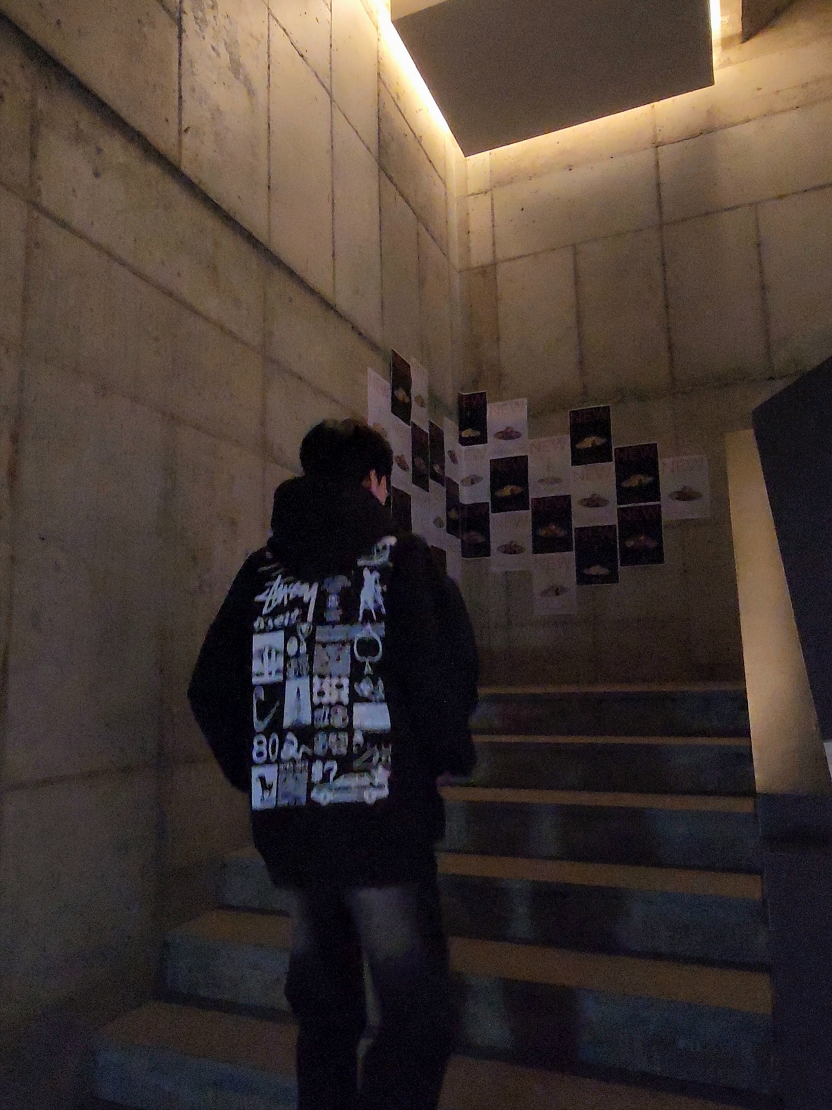Stussy Sara Zip Hoodie Black 착용 스타일 - 2