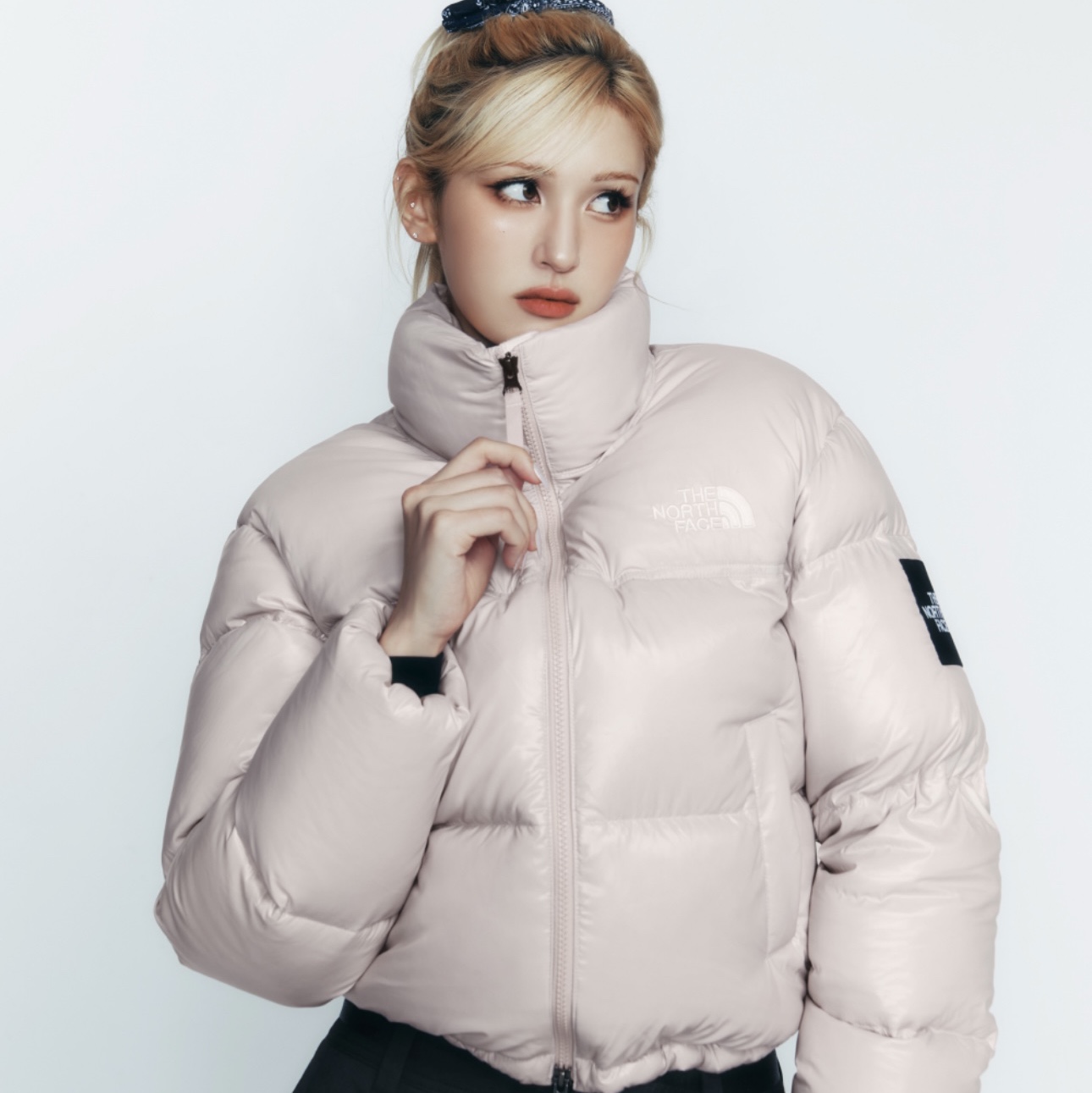(W) The North Face White Label Novelty Nuptse RDS Down Jacket Light Pink 착용 스타일 - 1