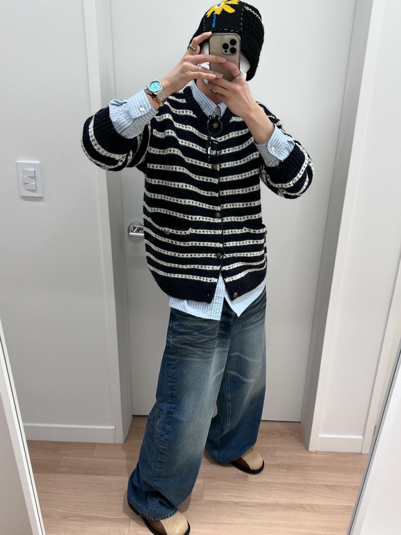 STU Wool Collar Stripe Cardigan Black 착용 스타일 - 4