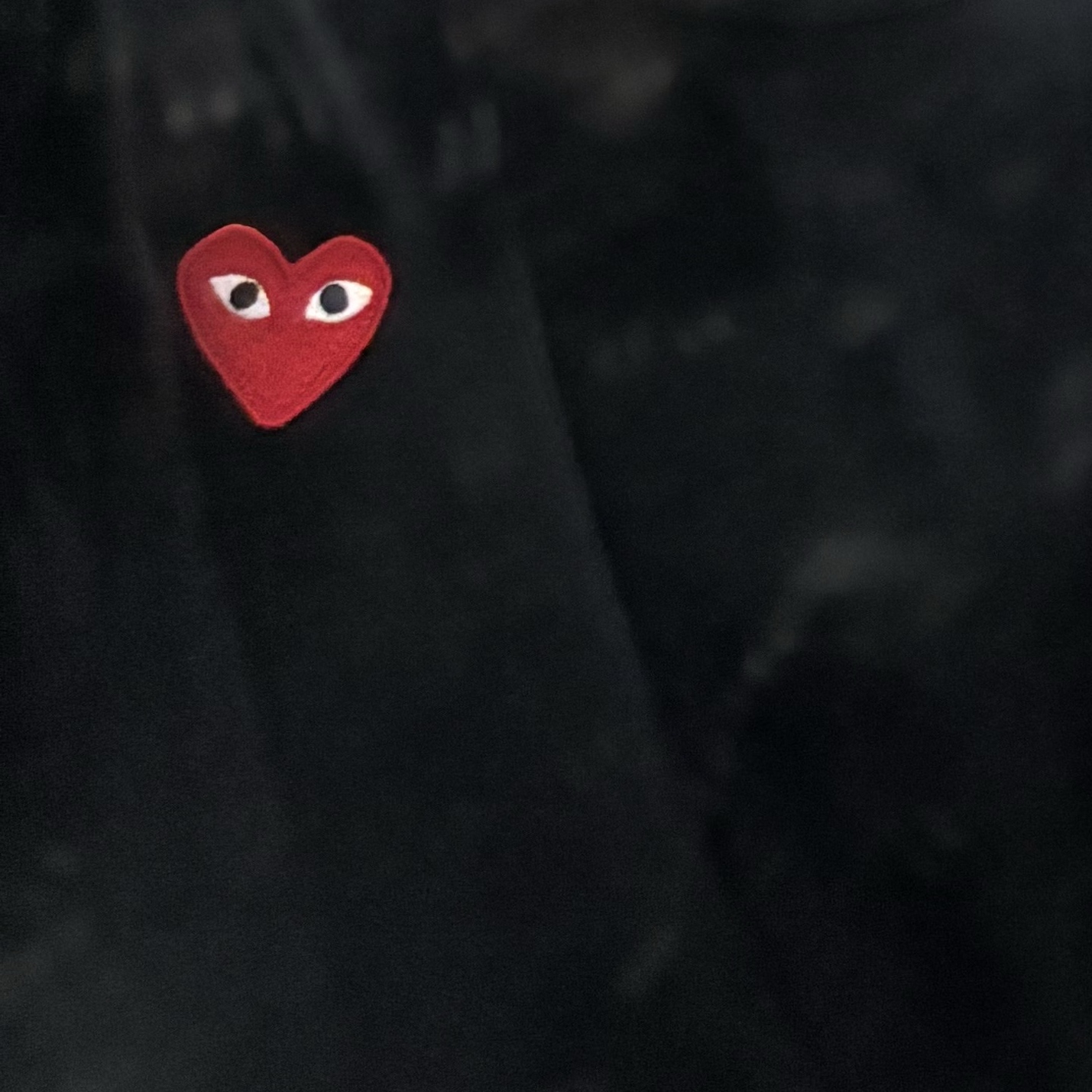 Play Comme des Garcons Red Heart T-Shirt Black 착용 스타일