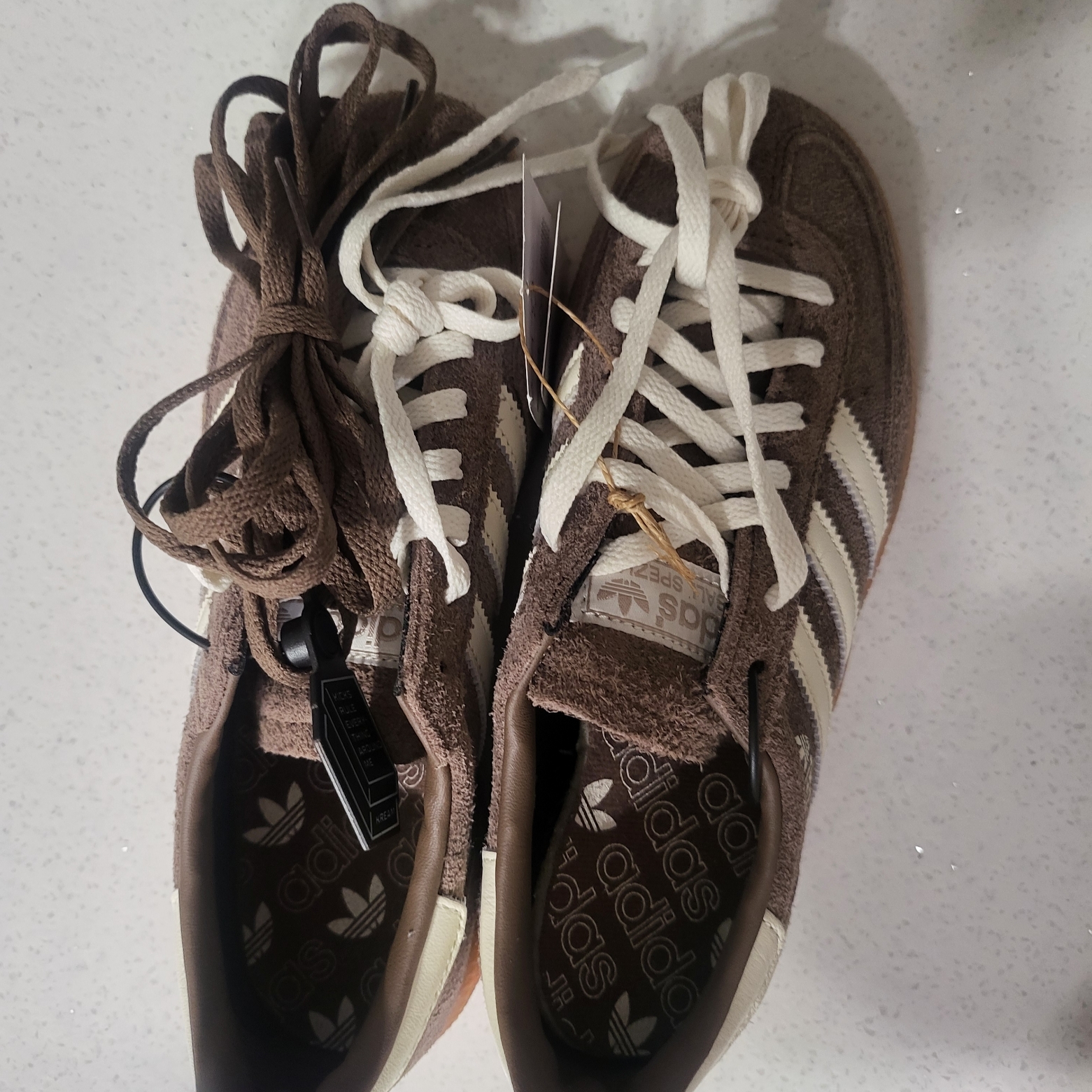 (W) Adidas Spezial Handball Earth Strata Off White 착용 스타일 - 2