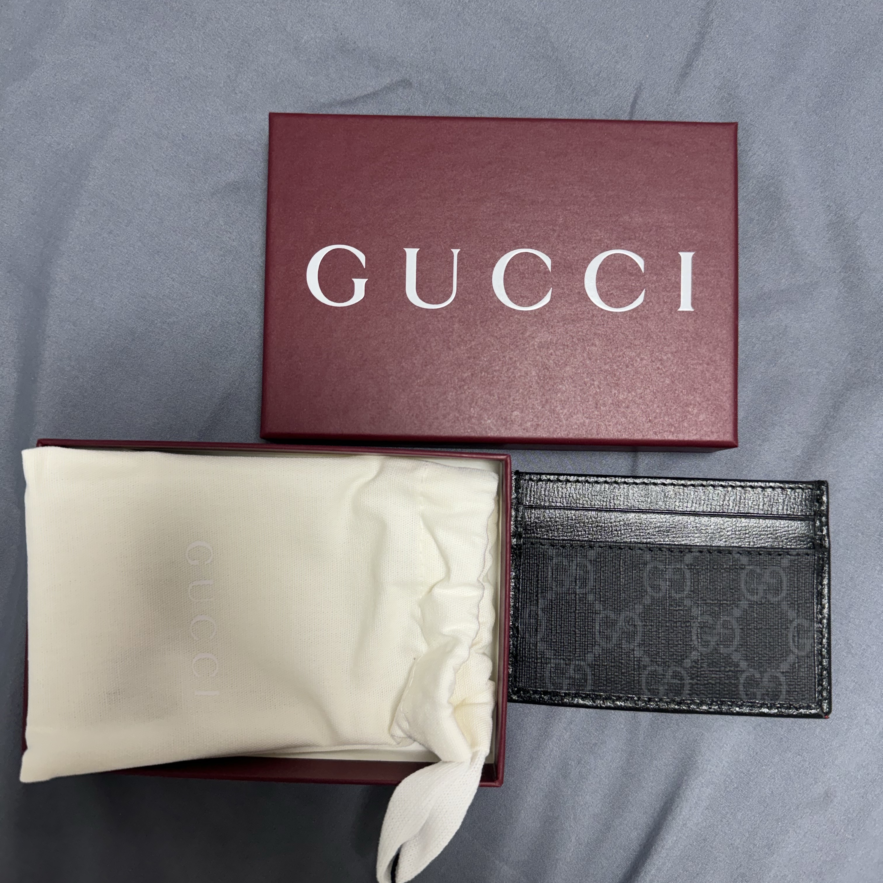 Gucci Interlocking G Card Case Black 착용 스타일 - 3