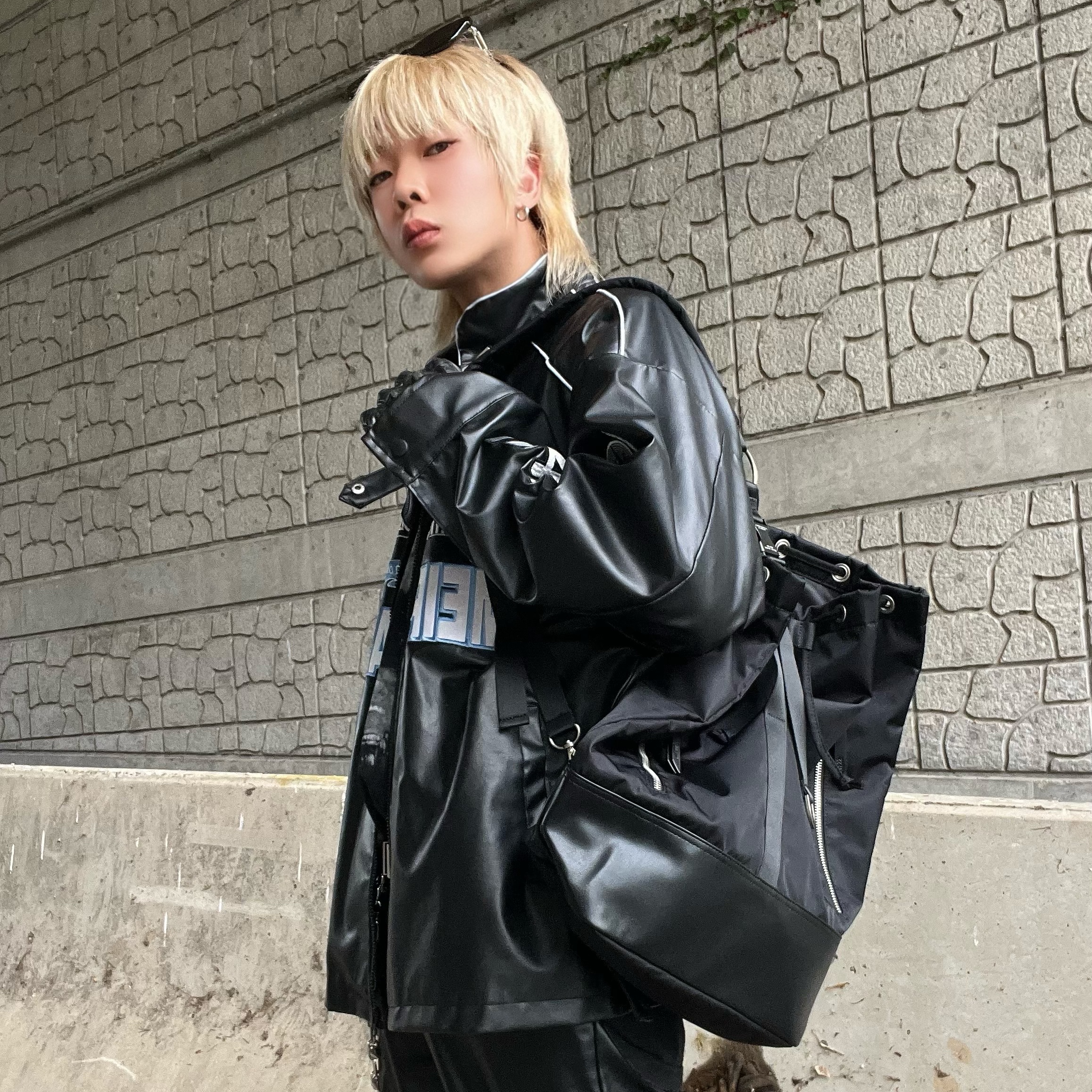 Rick Owens Lido Vintage Sneakers Black Milk 착용 스타일 - 3