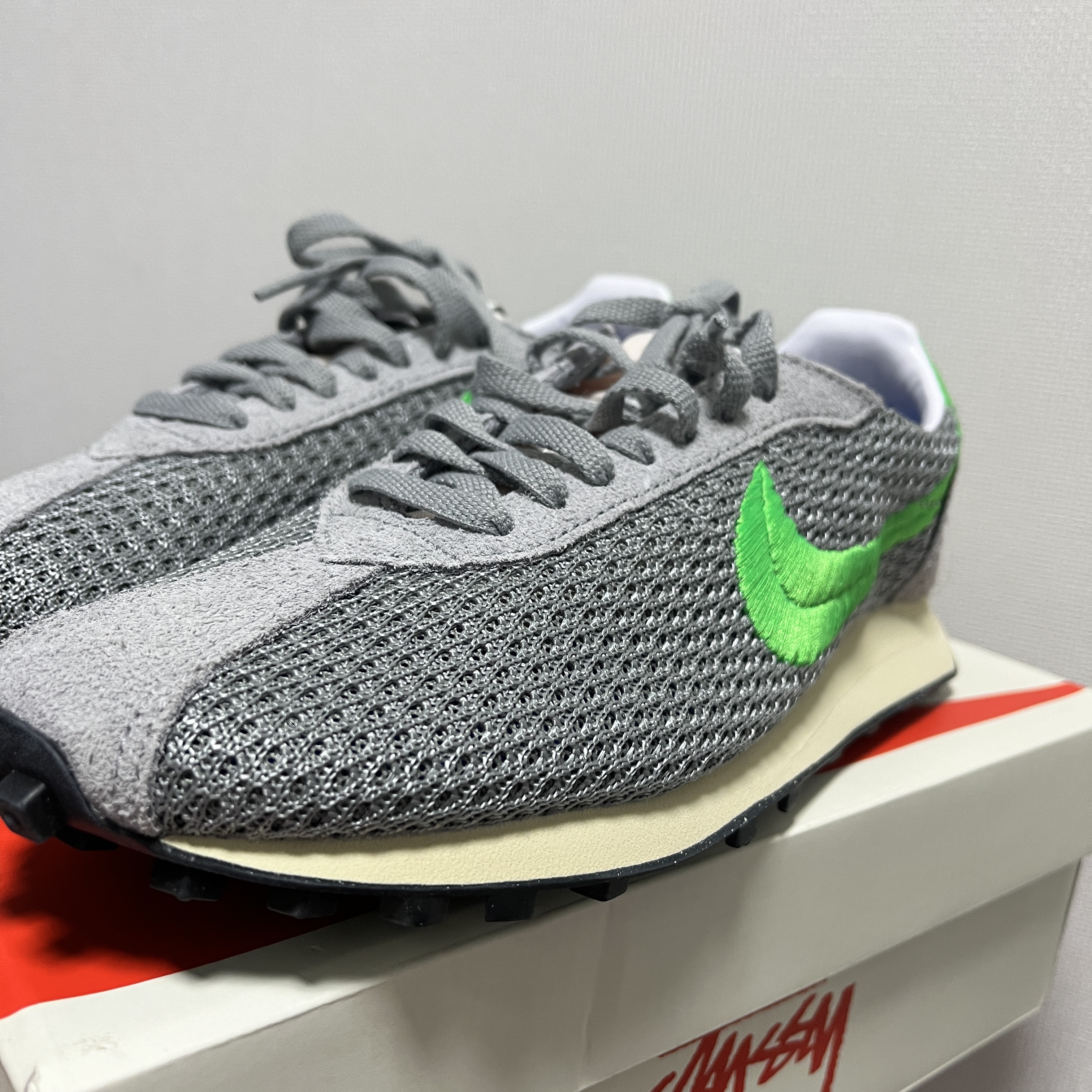 Nike x Stussy LD-1000 SP Particle Gray Green Fossil 착용 스타일 - 2