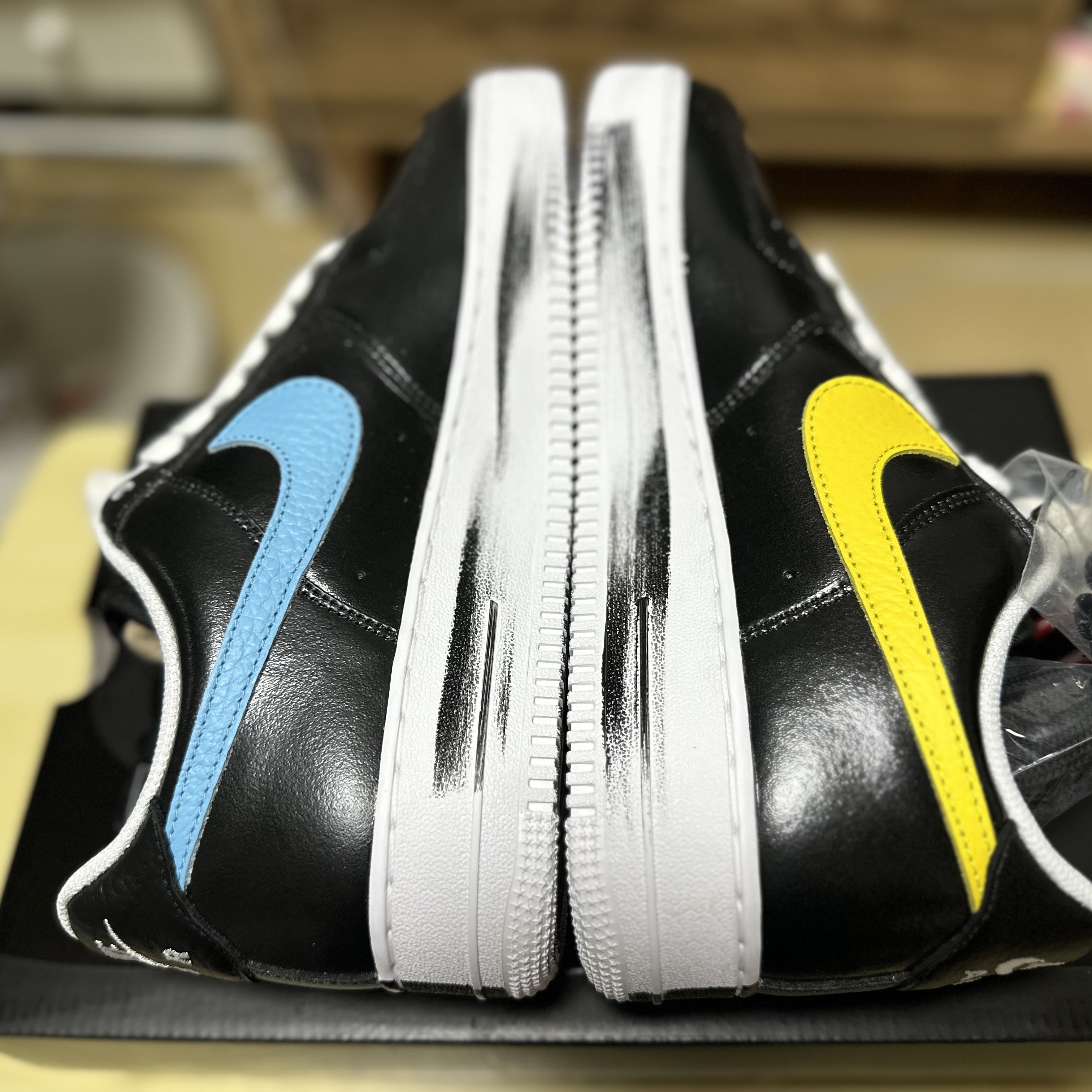 Nike x Peaceminusone Air Force 1 Low Para-Noise 3.0 Black and Multicolor 착용 스타일 - 3