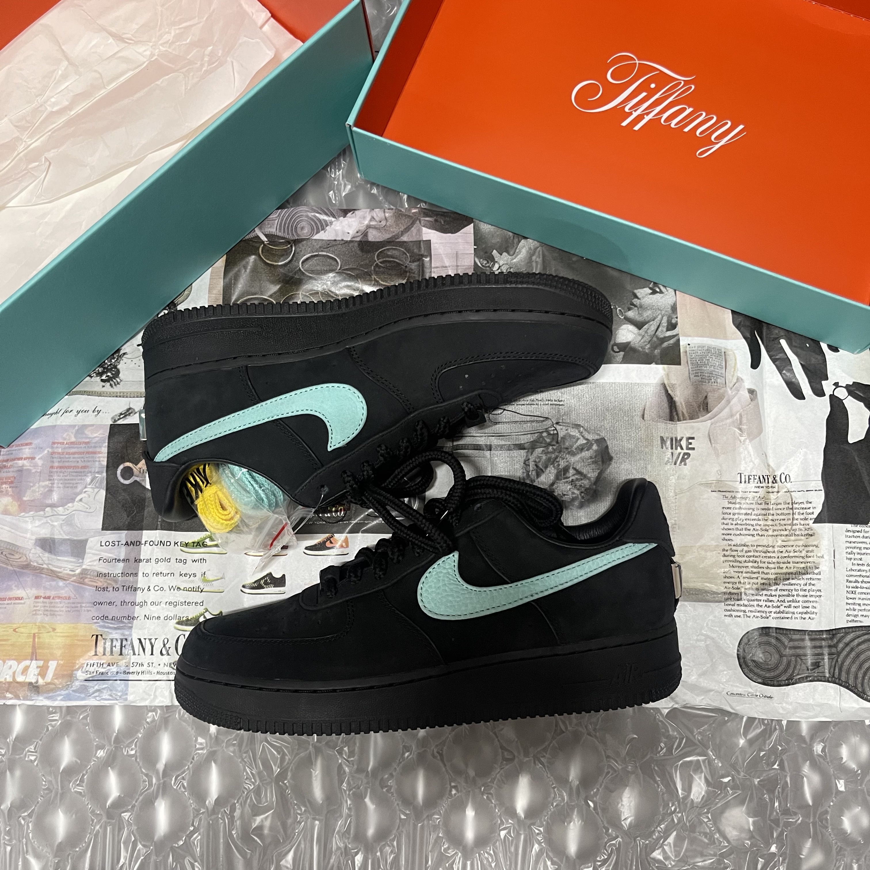 Nike x Tiffany & Co. Air Force 1 Low SP 1837 착용 스타일 - 1