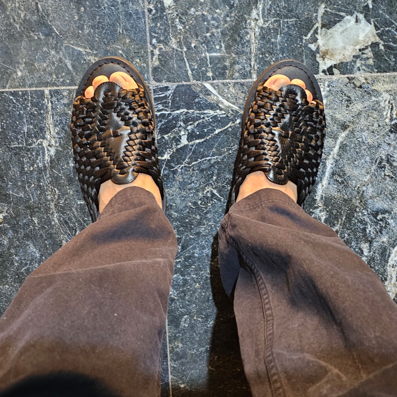 Chubasco Aztec2 Black 착용 스타일 - 3