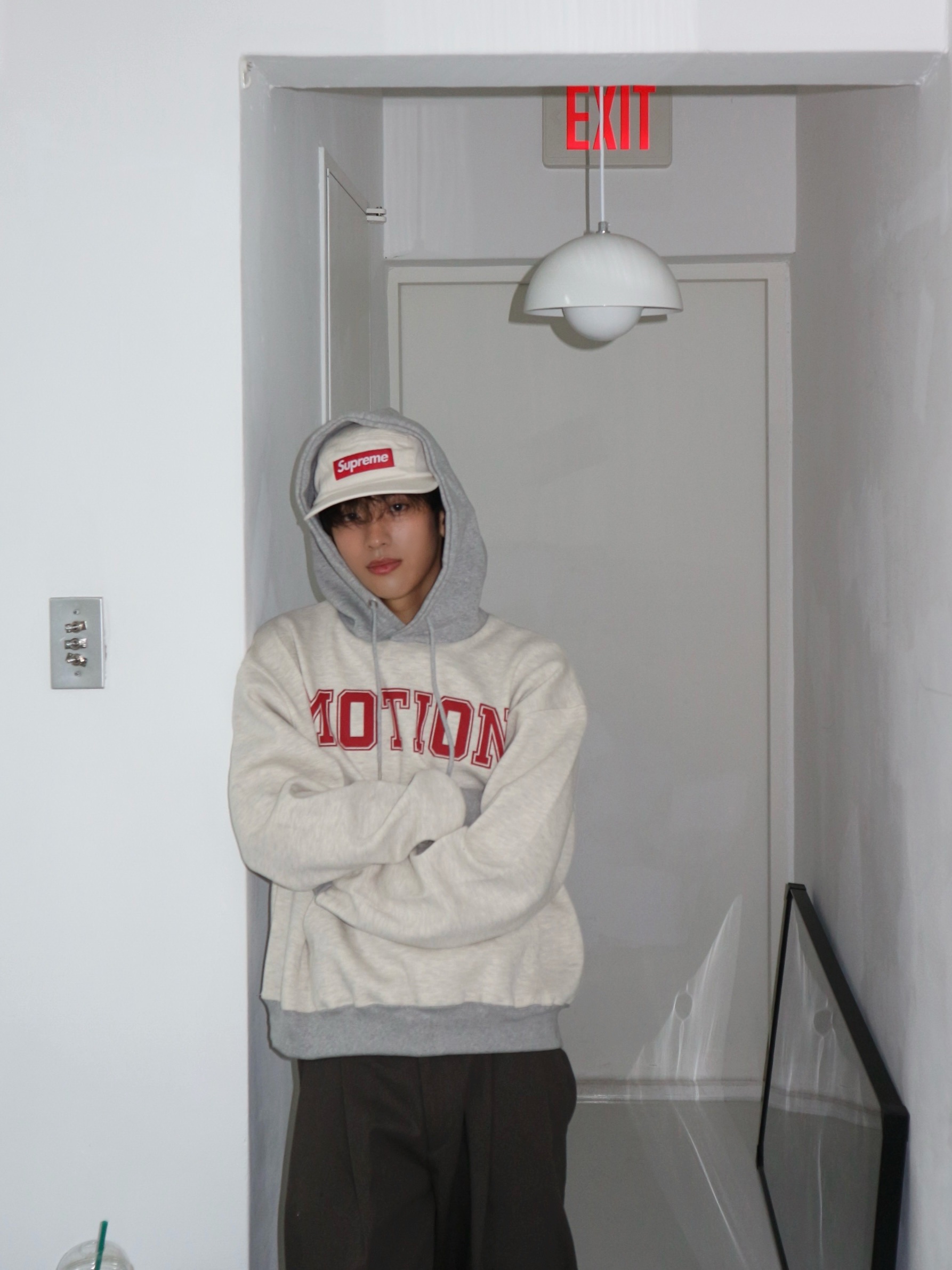 Supreme Washed Chino Twill Camp Cap Natural - 24SS, Nike Air Force 1 '07 Low White 착용 스타일 - 1