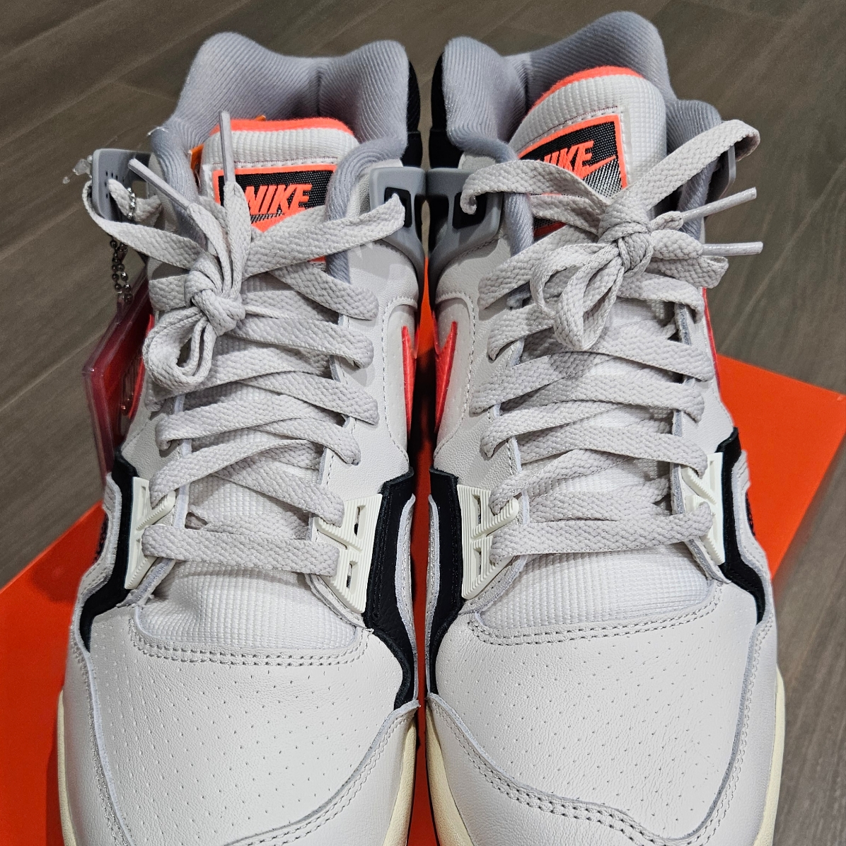 Nike Air Tech Challenge II Hot Lava 2024 착용 스타일 - 2