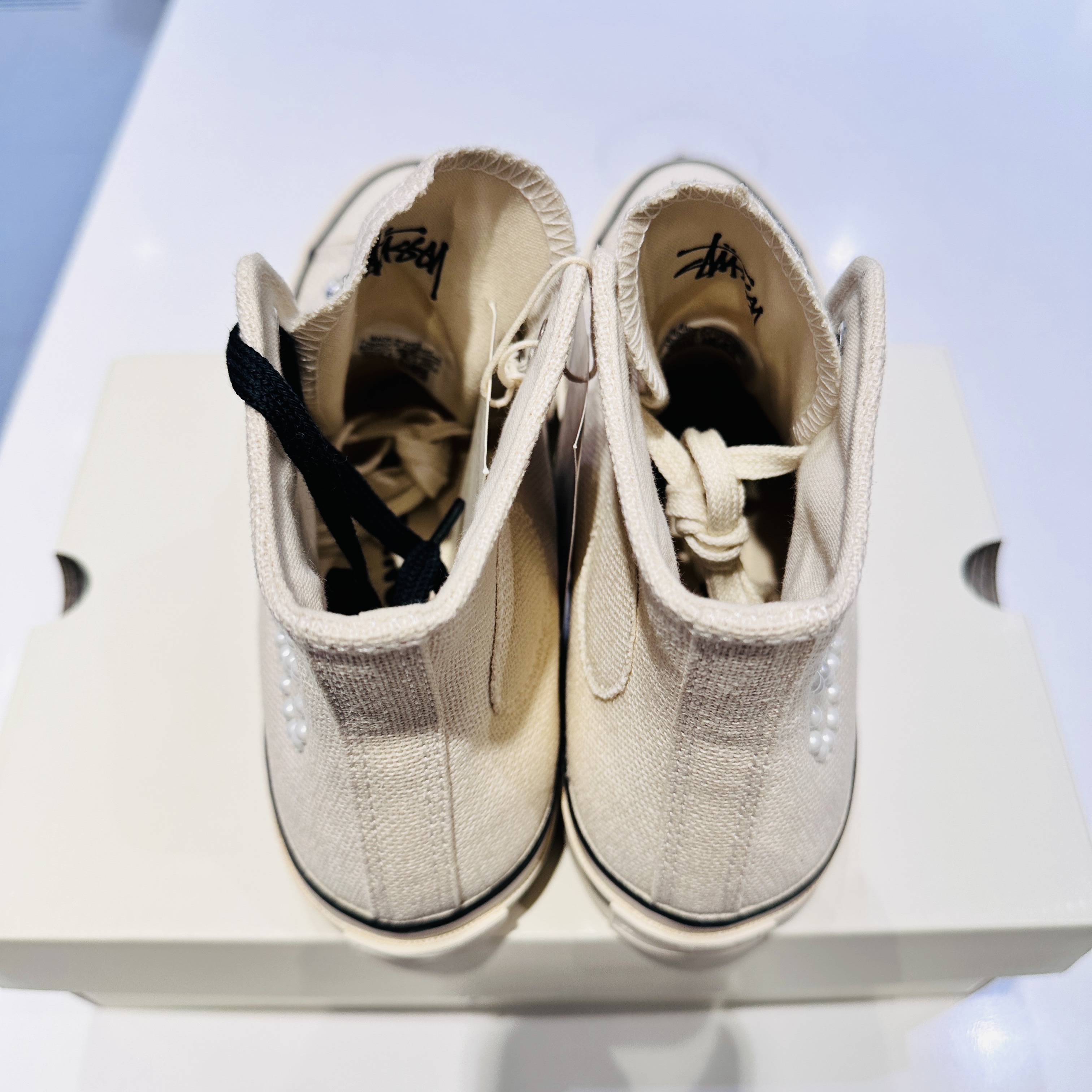Converse x Stussy Chuck 70 High Natural Ivory 착용 스타일 - 3