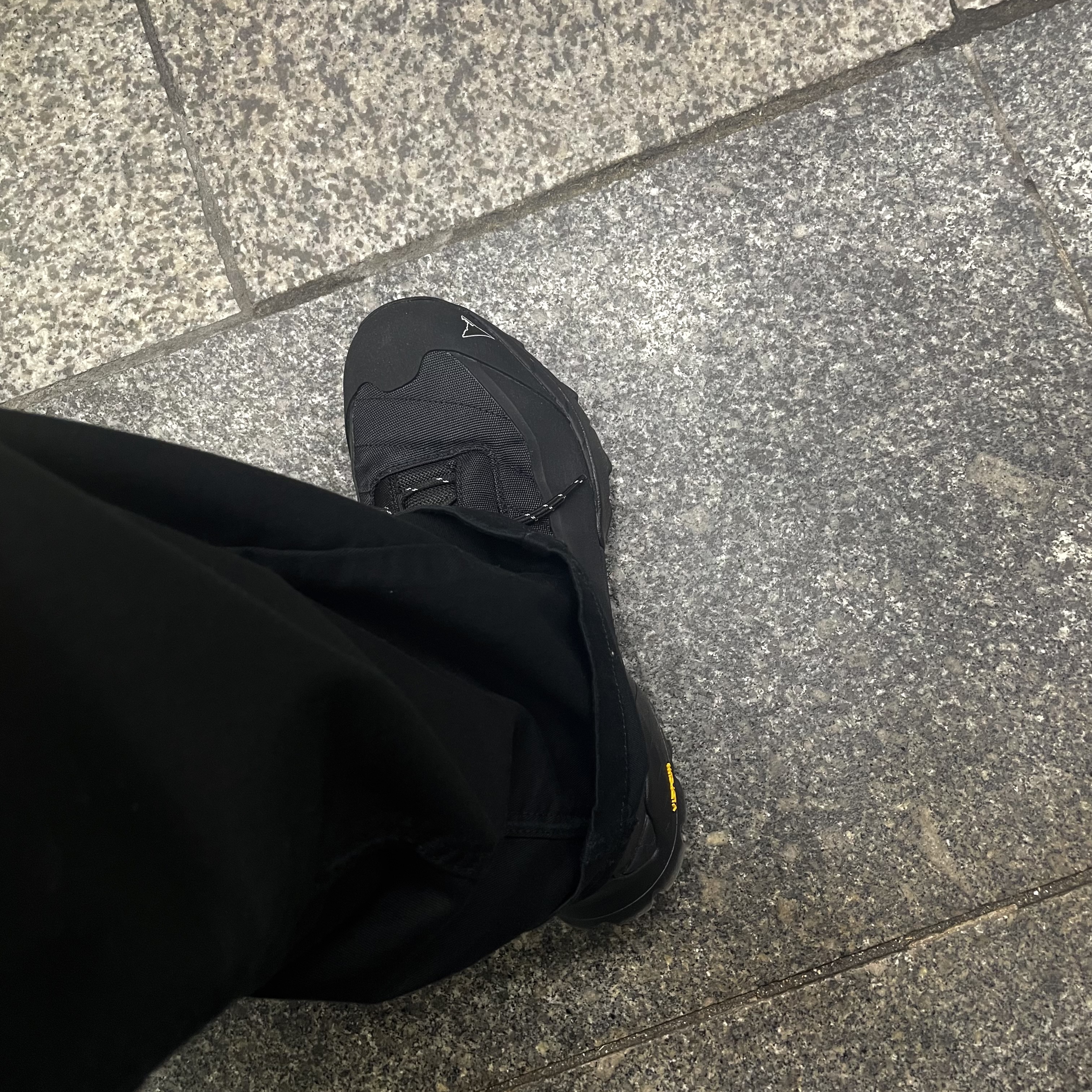 Roa Hiking Katharina Black 착용 스타일