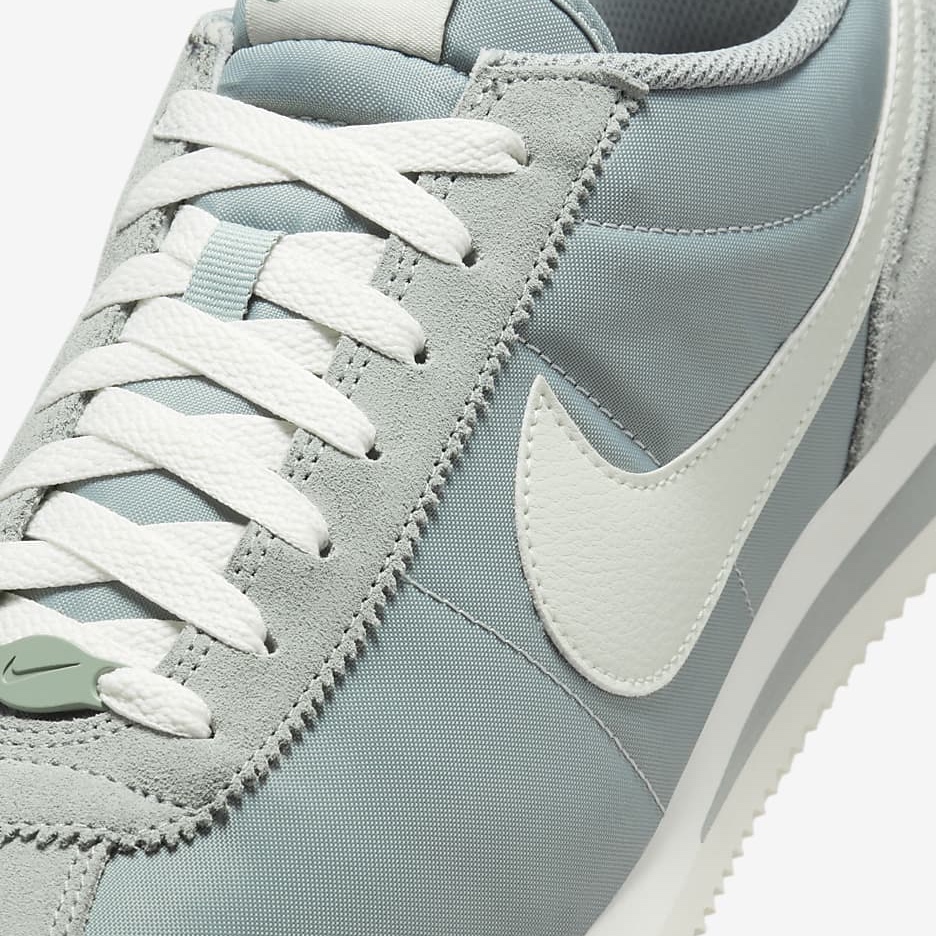 Nike Cortez TXT Mica Green Sail 착용 스타일 - 6