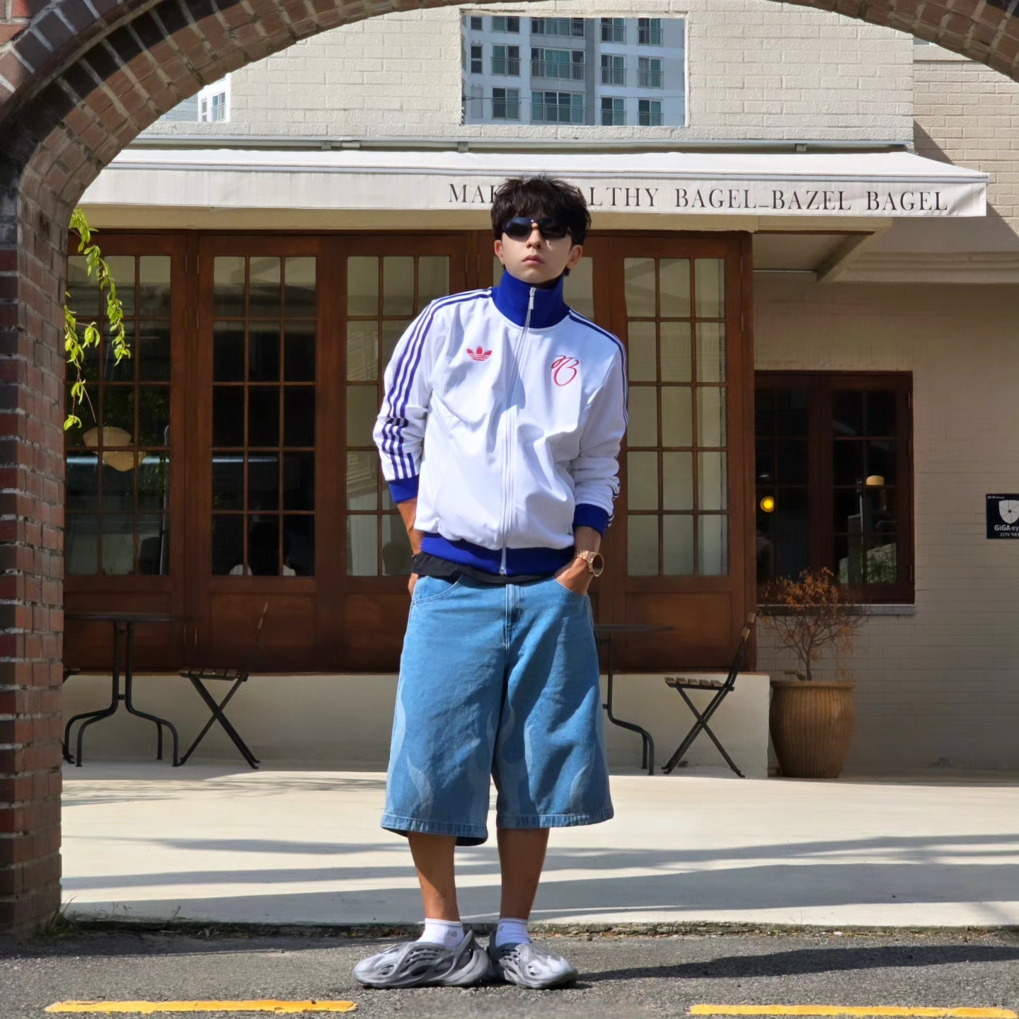 Adidas Jude Bellingham Sports Jacket White - US Sizing, Adidas Jude Bellingham Sports Jacket White - KR Sizing 착용 스타일 - 2