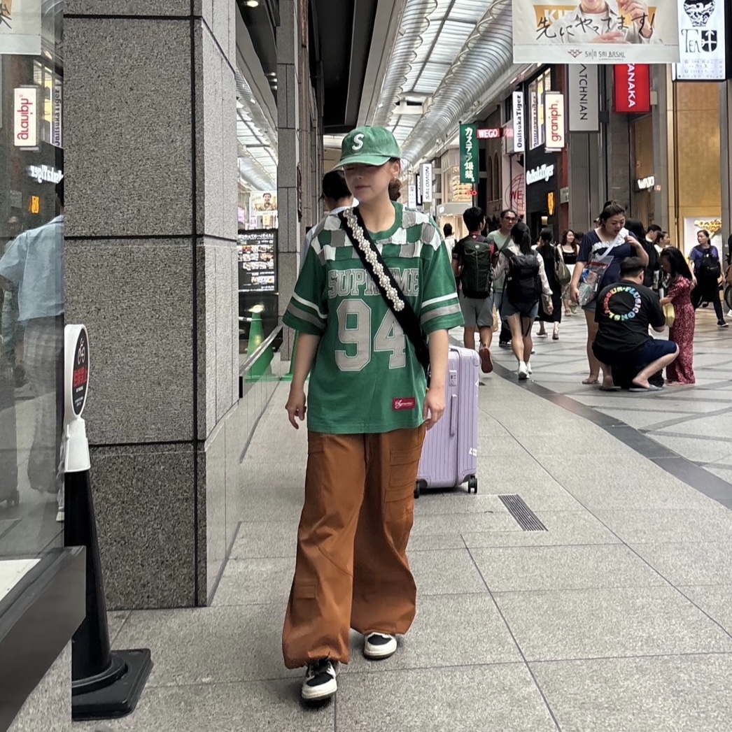Supreme Patchwork Yoke Football Top Green - 24FW, Supreme Pigment S Logo 6-Panel Green - 24FW 착용 스타일