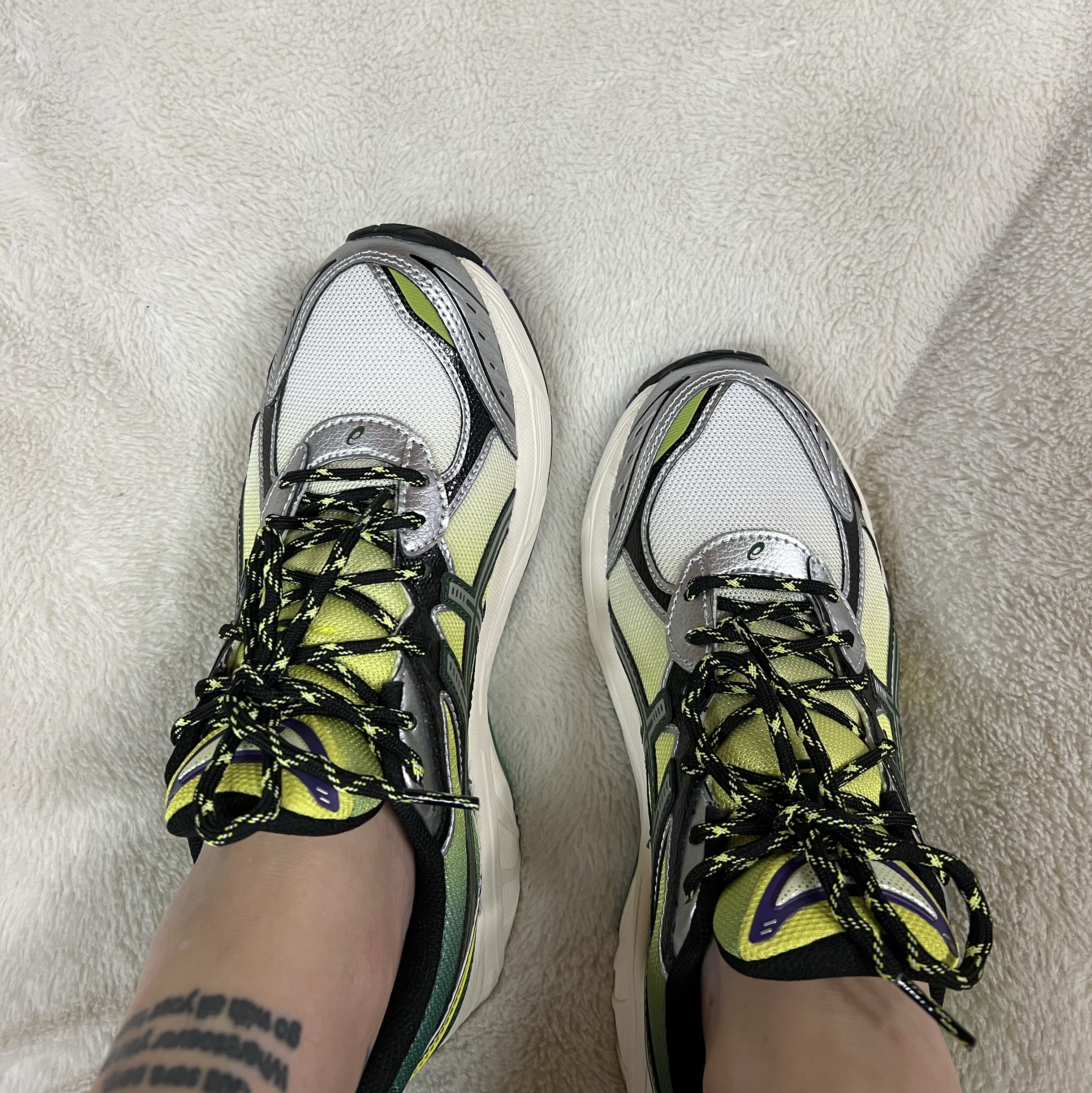 Asics x Kith x Marvel GT-2160 Green Goblin 착용 스타일