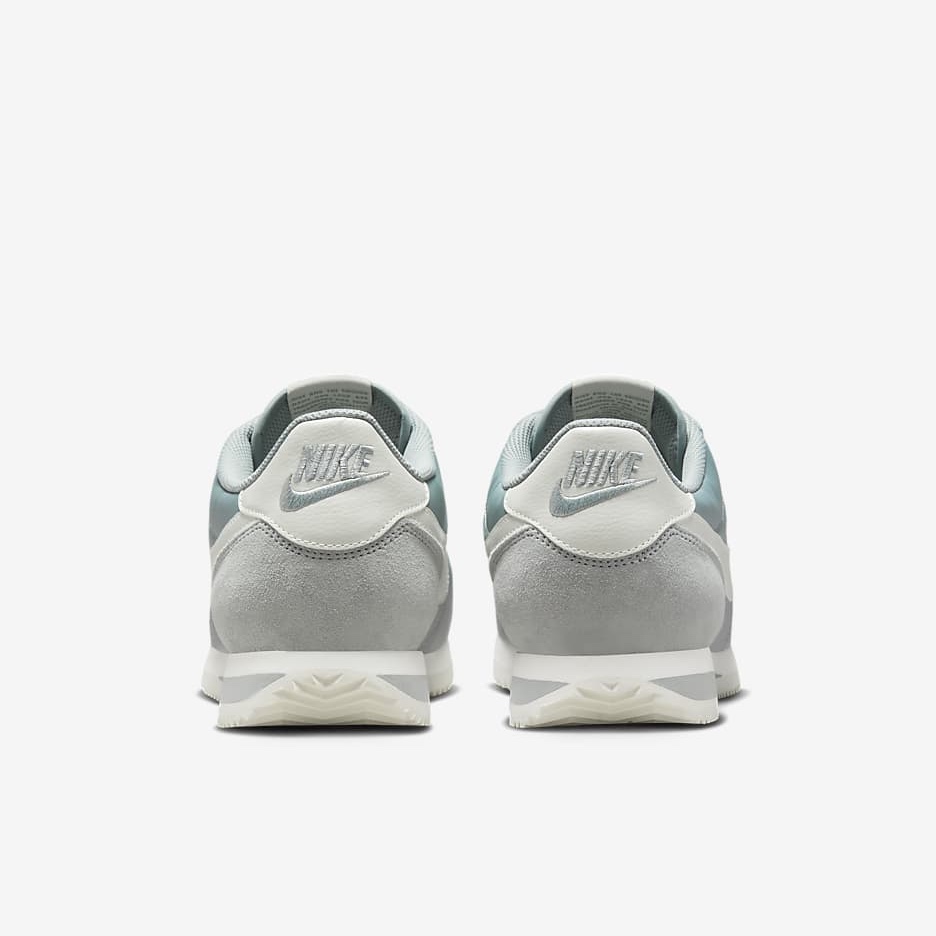 Nike Cortez TXT Mica Green Sail 착용 스타일 - 5