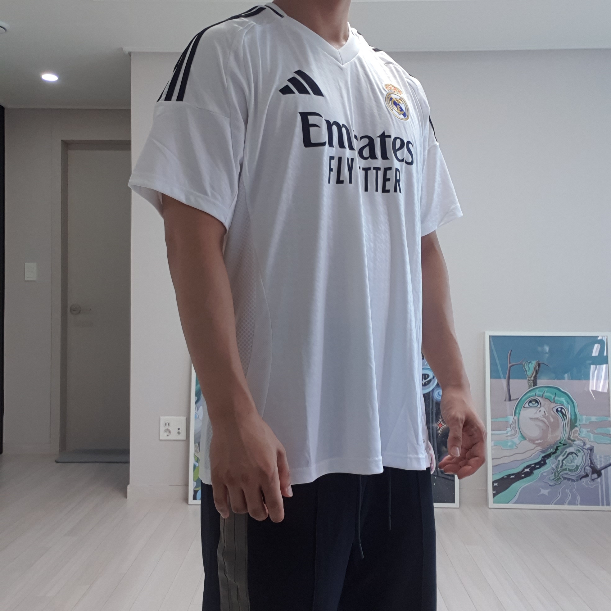 Adidas Juventus 2024/25 Home Jersey White Black - KR Sizing (Non Marking Ver.), Adidas Real Madrid 2024/25 Home Jersey White - KR Sizing (Non Marking Ver.) 착용 스타일 - 5