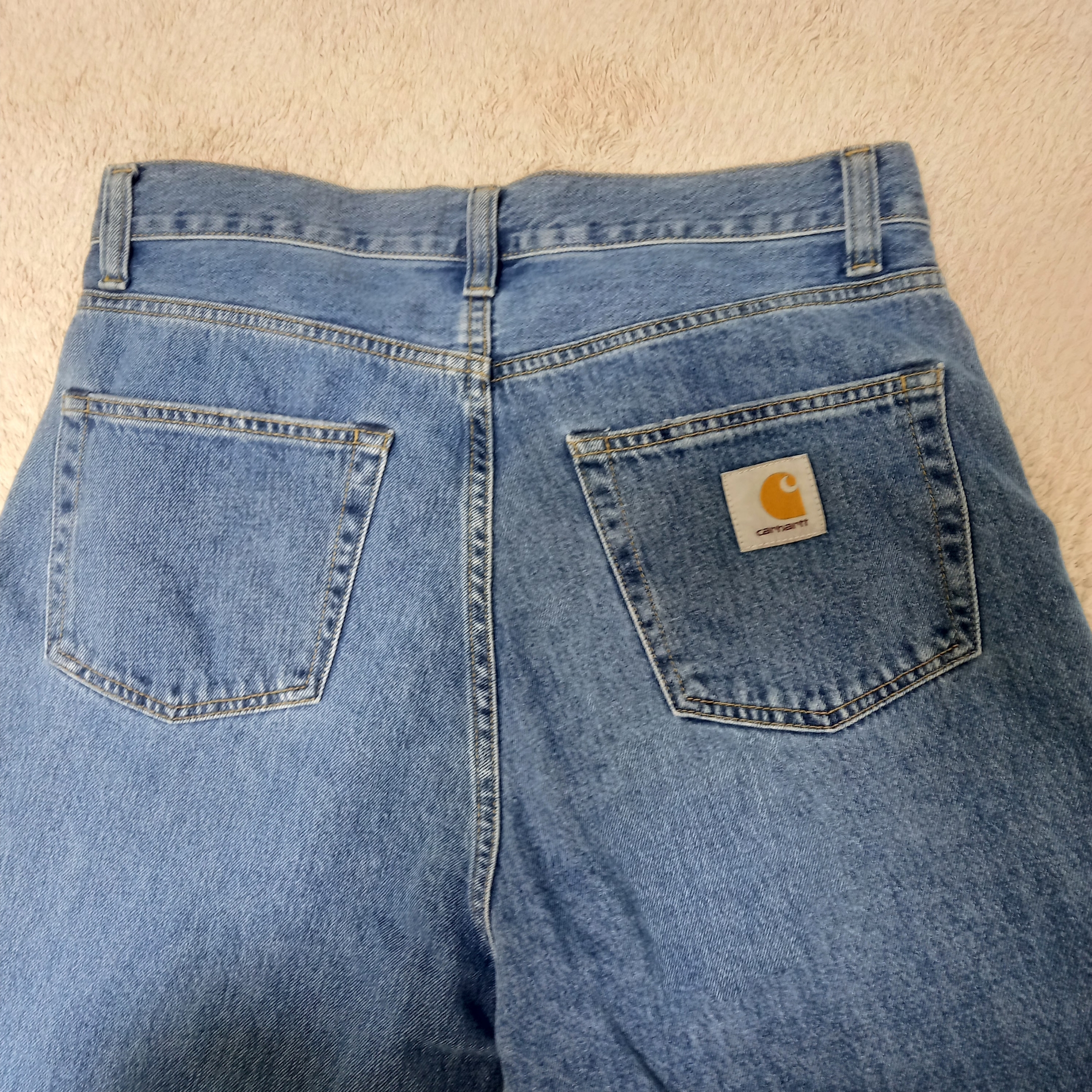 Carhartt WIP Landon Pant Blue Heavy Stone Wash 착용 스타일 - 1