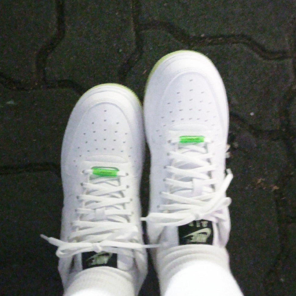 (W) Nike Air Force 1 '07 LX Have a Nike Day White Glow 착용 스타일