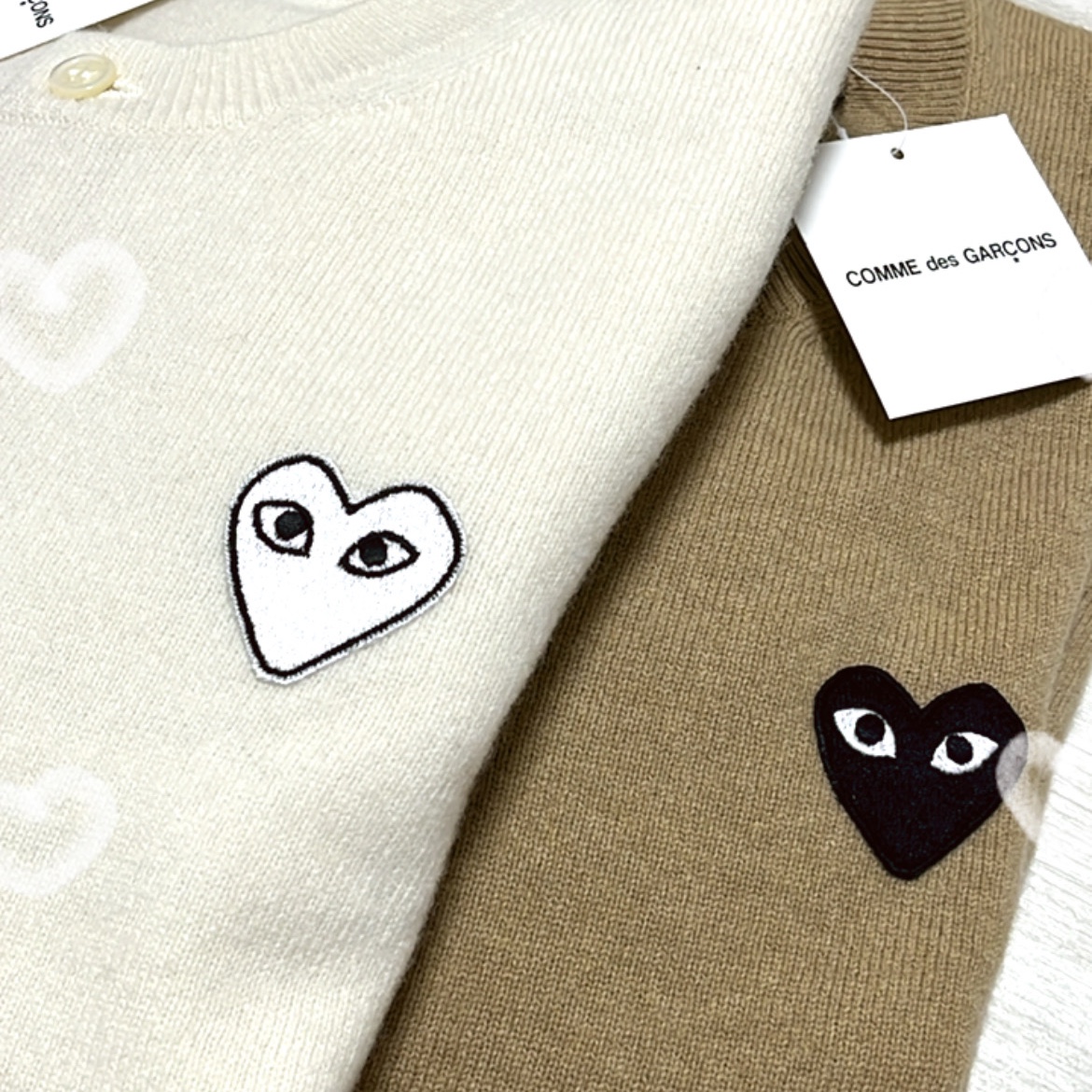 (W) Play Comme des Garcons Black Heart Knit Cardigan Beige 착용 스타일