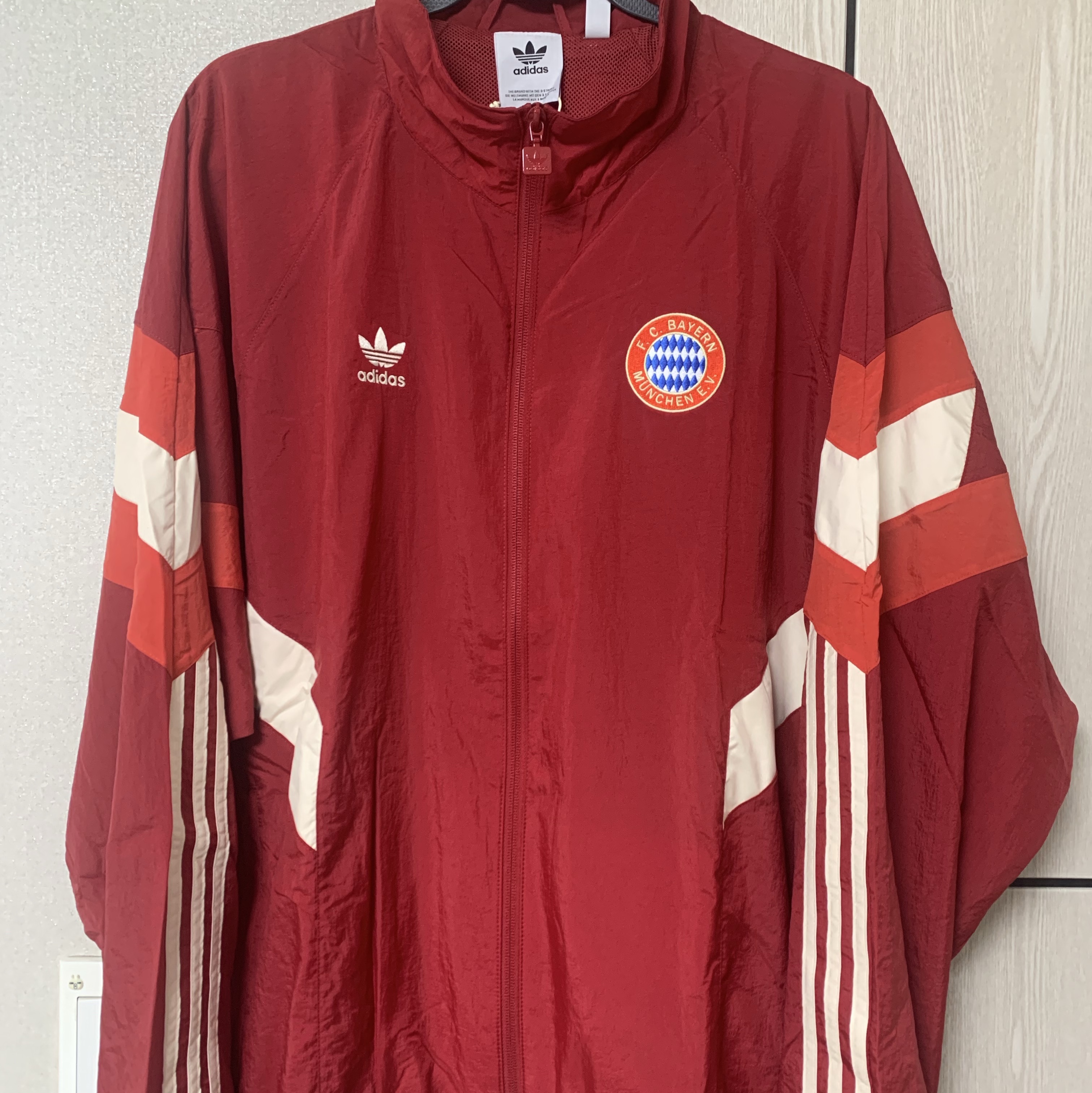 Adidas Bayern Munchen Originals Track Top Active Maroon - KR Sizing 착용 스타일 - 3