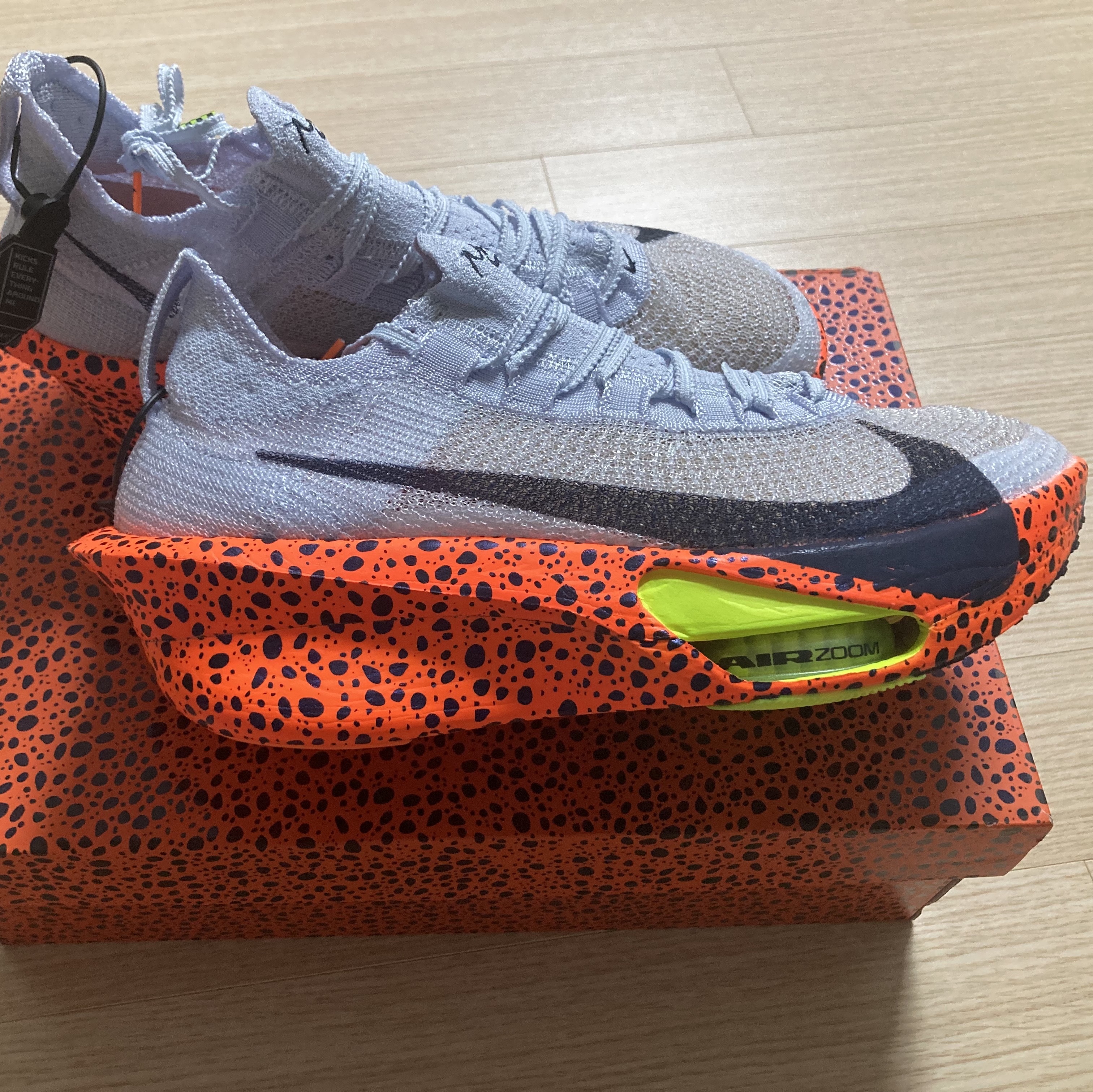 Nike Air Zoom Alphafly Next% 3 Olympic Safari, Nike Air Zoom Alphafly Next% 3 Volt 착용 스타일 - 3