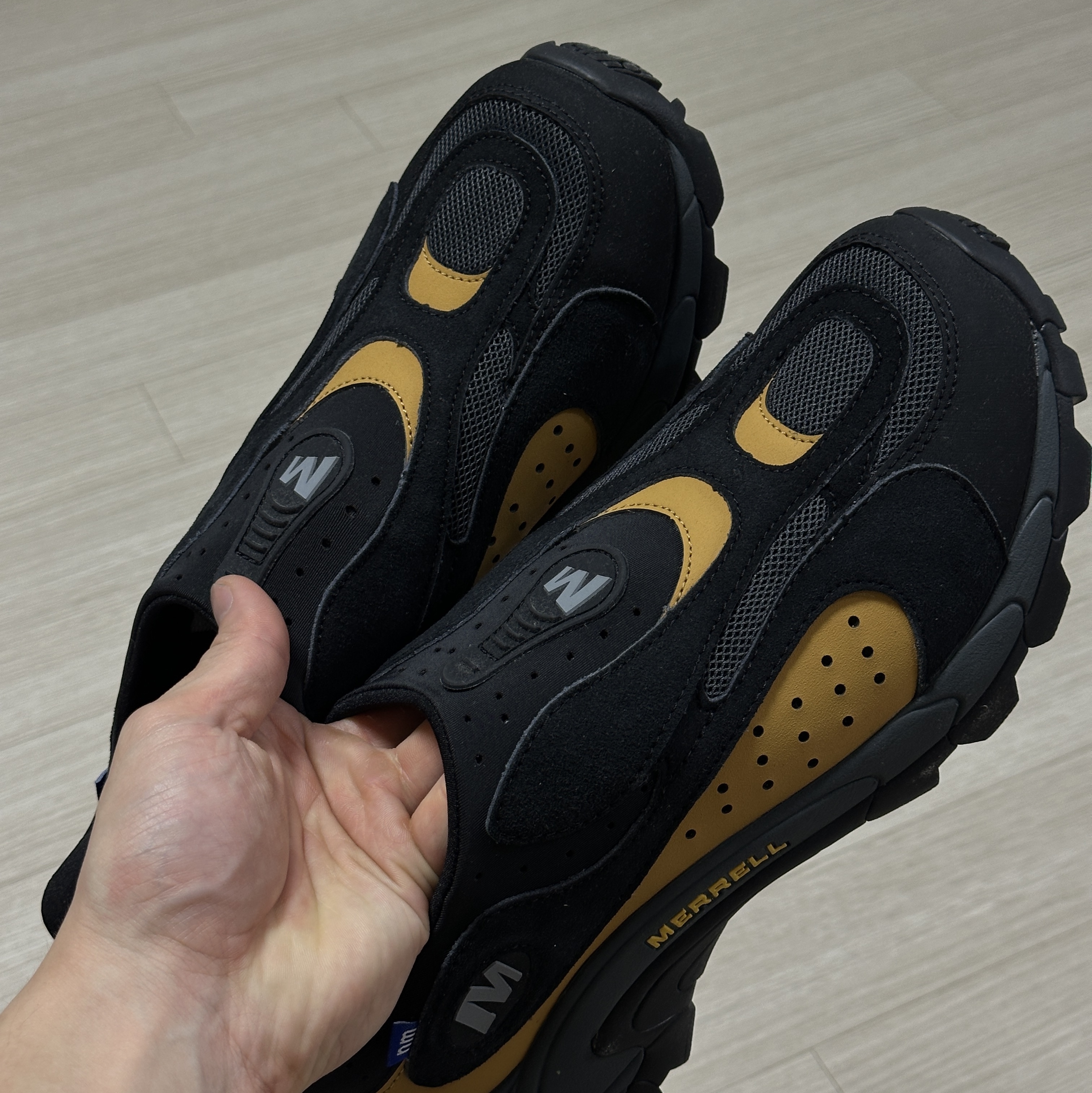 [1TRL] Merrell x Nicole McLaughlin MOC Speed Streak EVO Black 착용 스타일 - 1