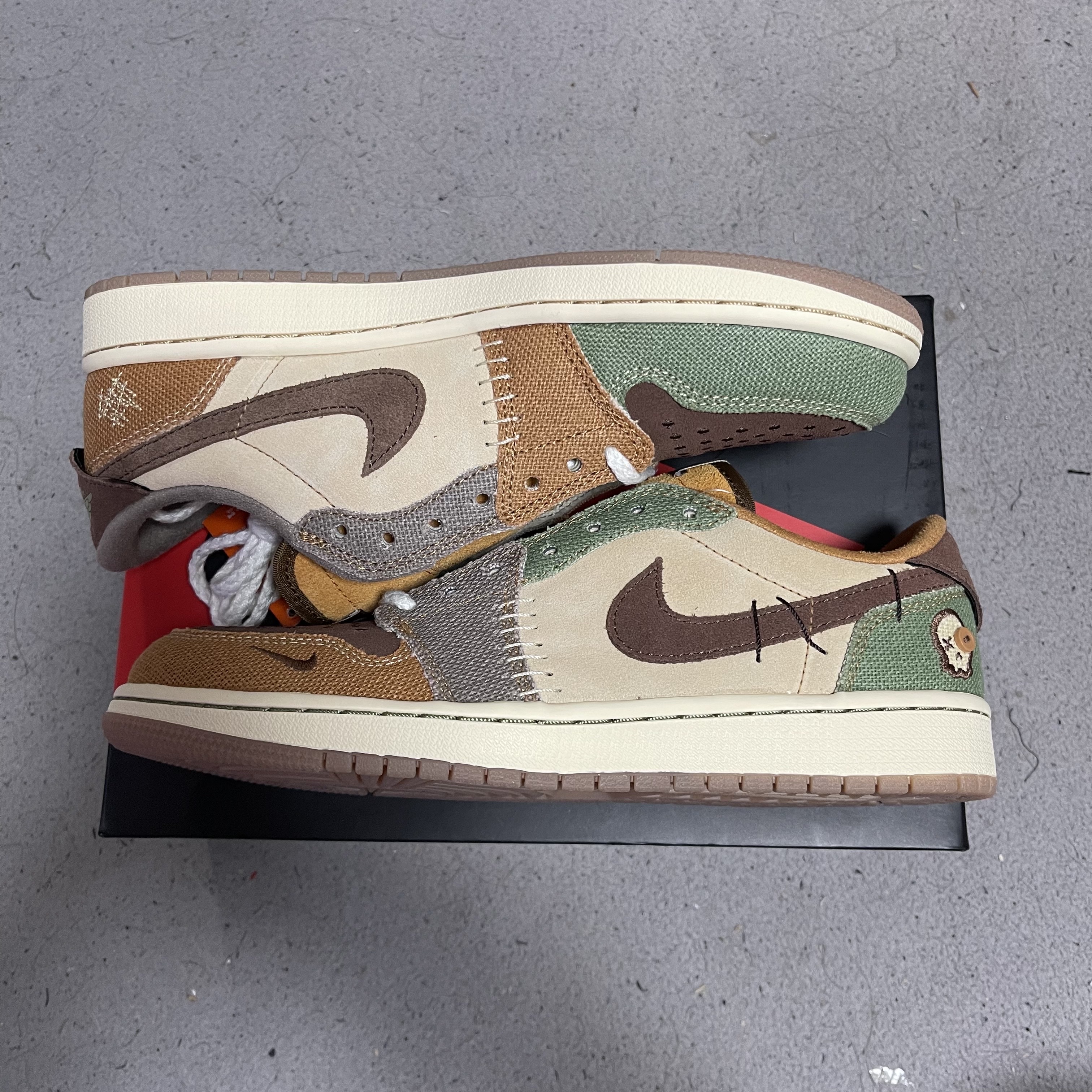 Jordan 1 x Zion Williamson Retro Low OG Flax and Oil Green 착용 스타일 - 3