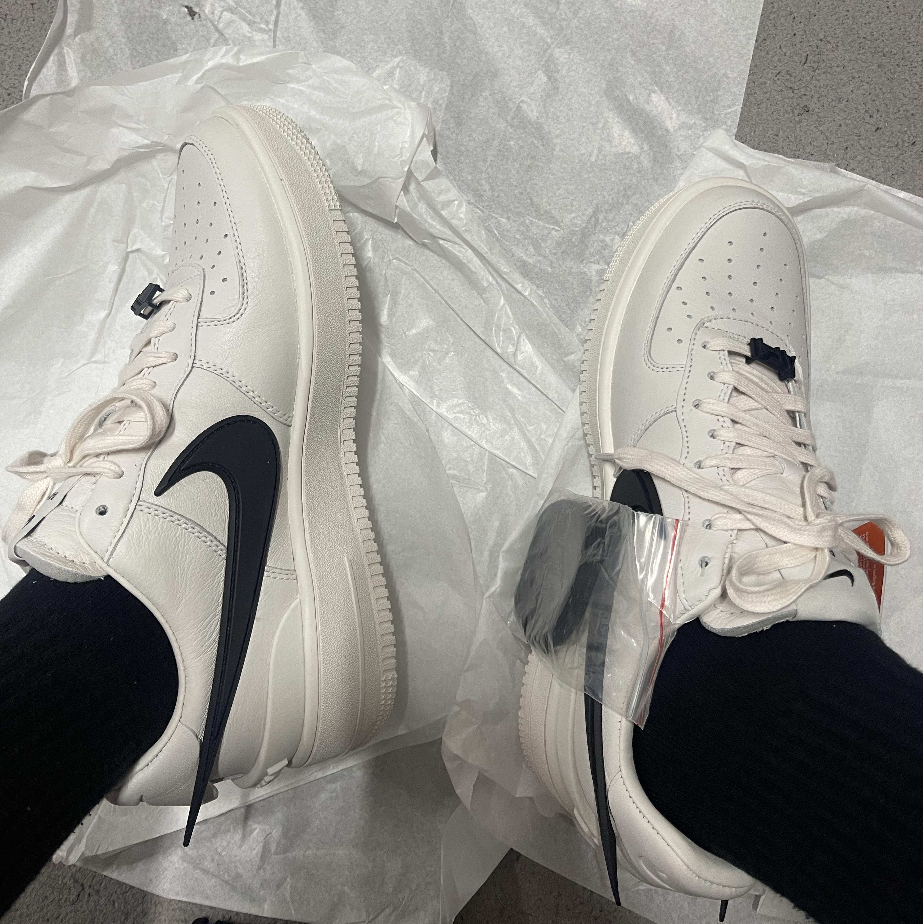 Nike x Ambush Air Force 1 Low SP Phantom 착용 스타일 - 1