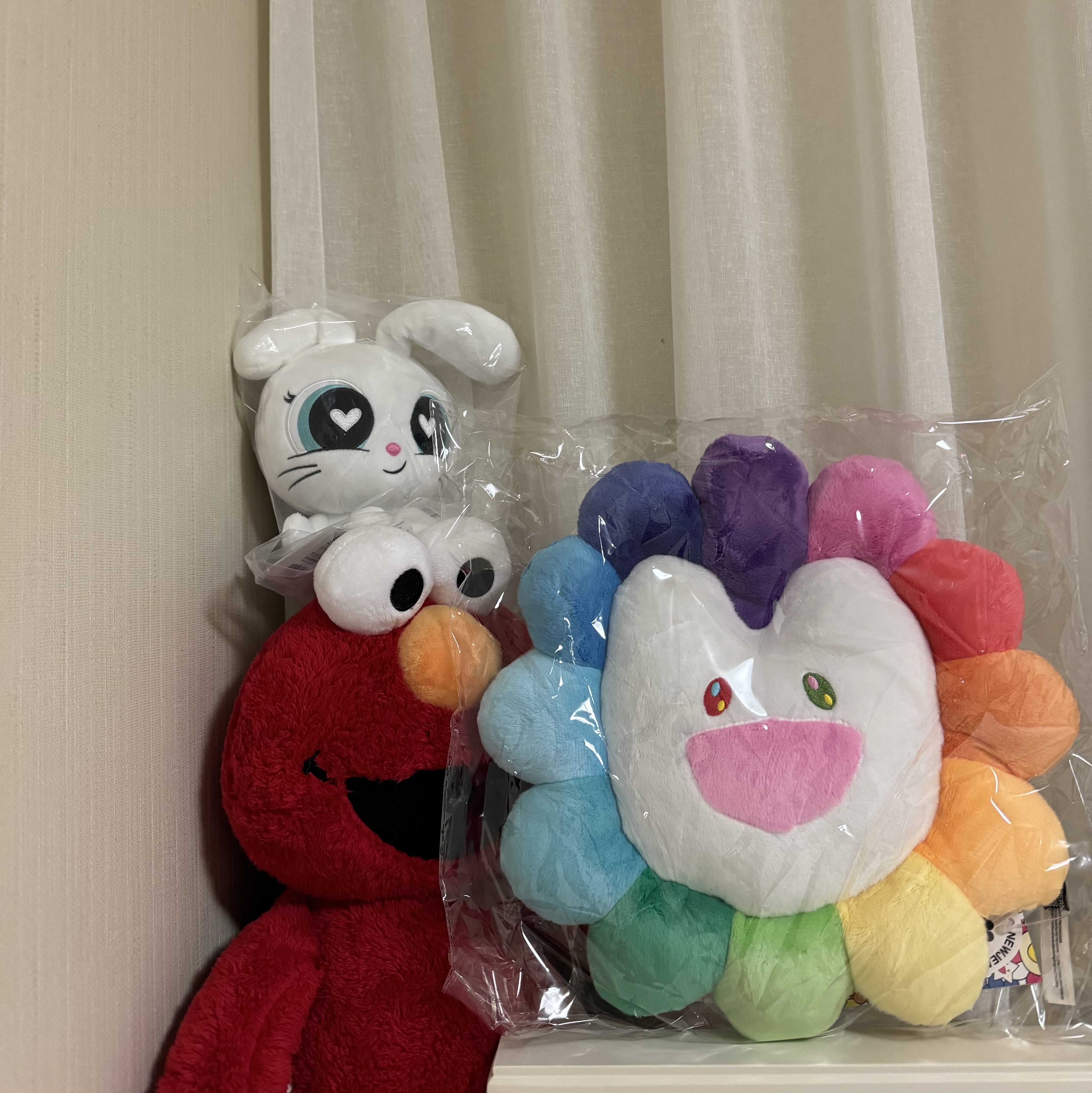 Newjeans x The Powerpuff Girls Doll Medium Bunny, NewJeans x Murakami Cushion 30cm 착용 스타일