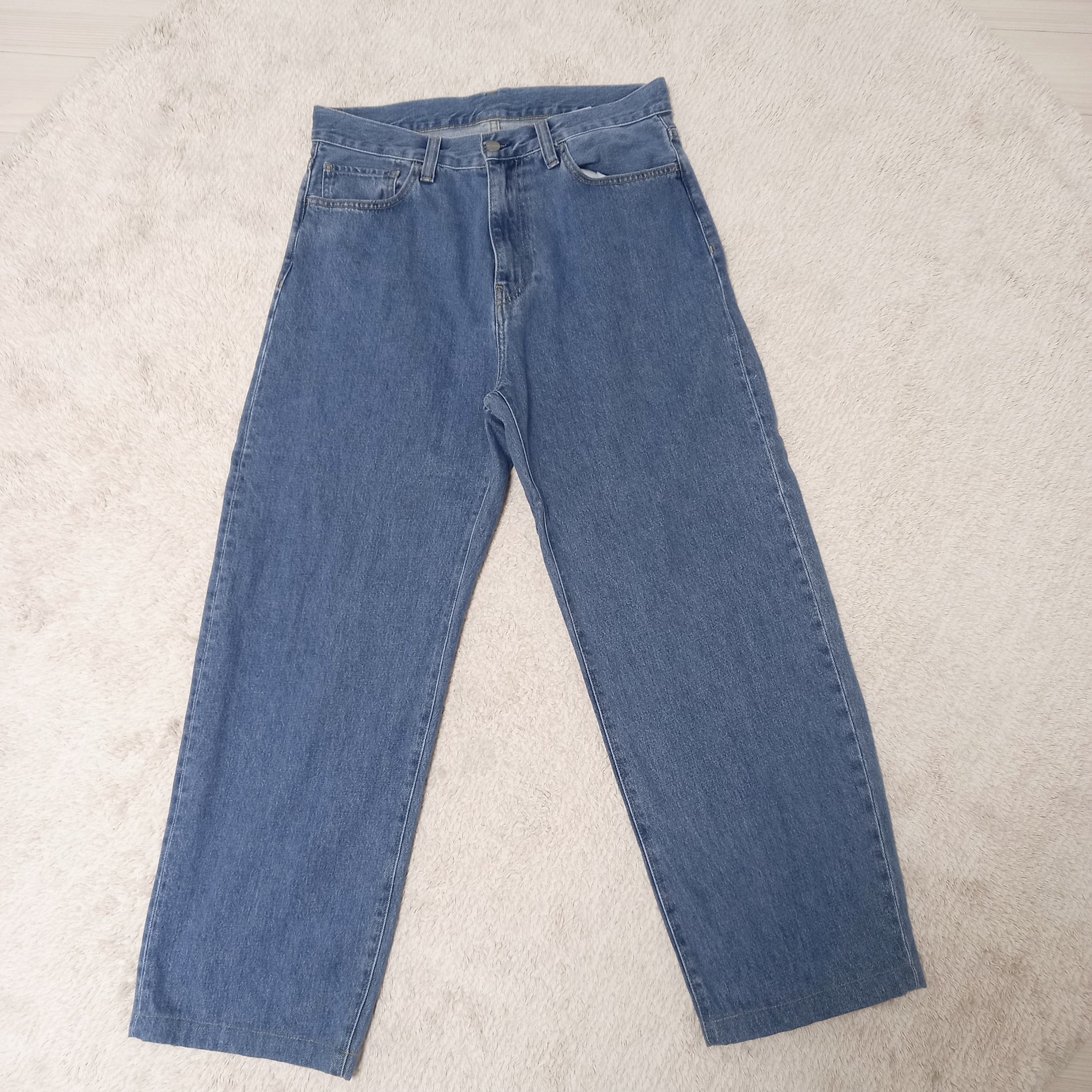 Carhartt WIP Landon Pant Blue Heavy Stone Wash 착용 스타일 - 4