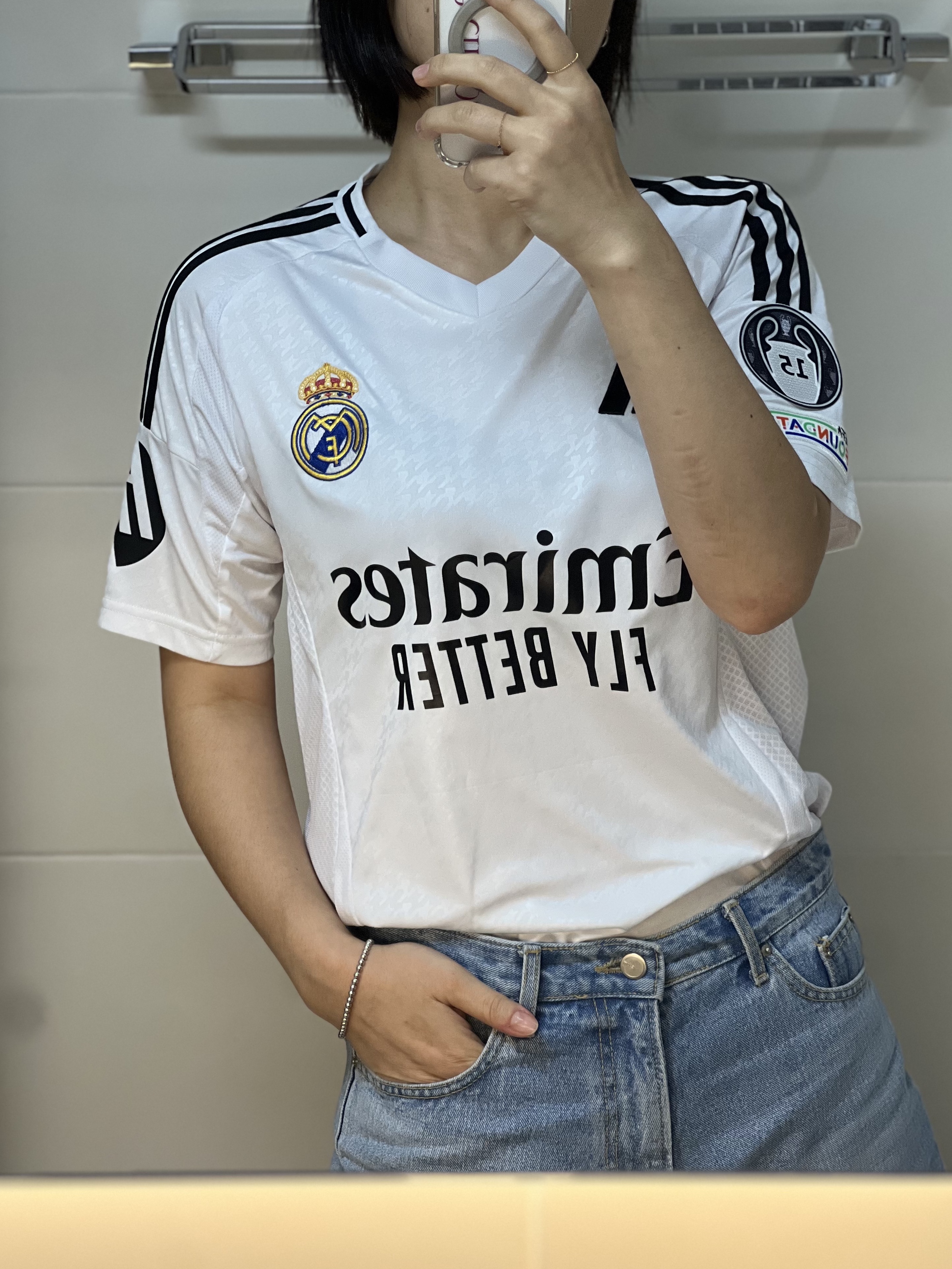 Adidas Real Madrid 2024/25 Home Jersey White - KR Sizing (Non Marking Ver.) 착용 스타일 - 1