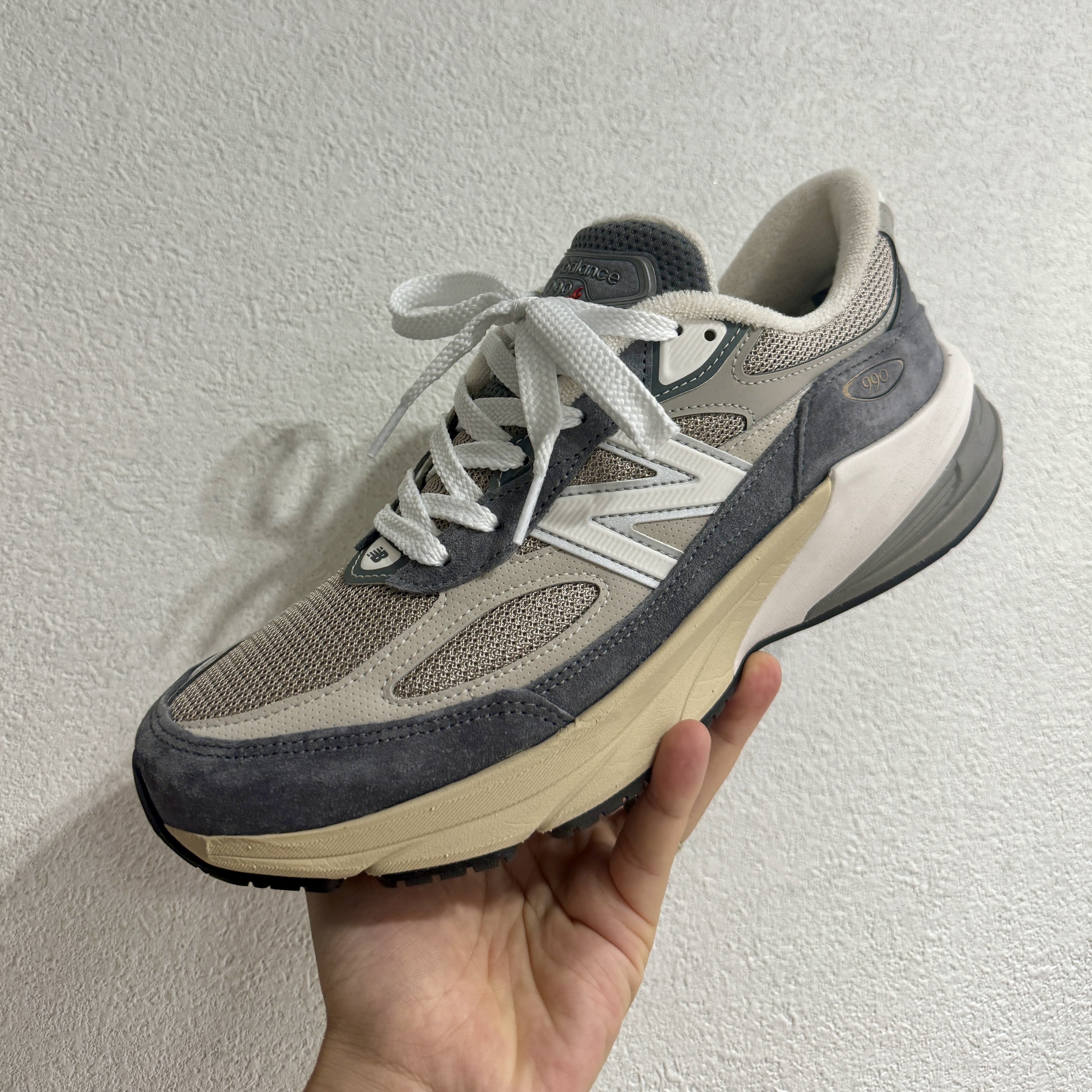 New Balance 990v6 Made in USA Castlerock Moonrock 착용 스타일