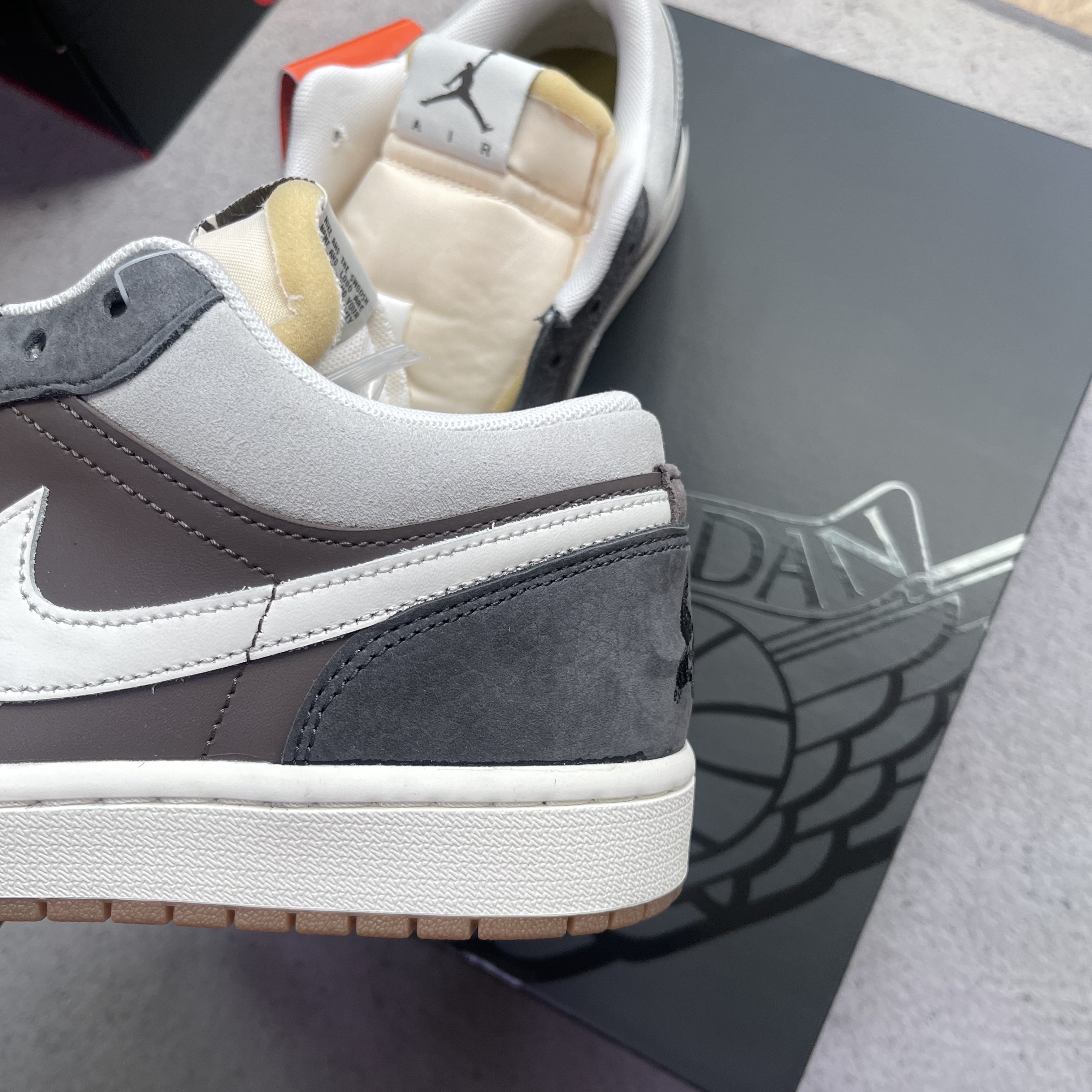 Jordan 1 Low Kkachi 착용 스타일 - 2