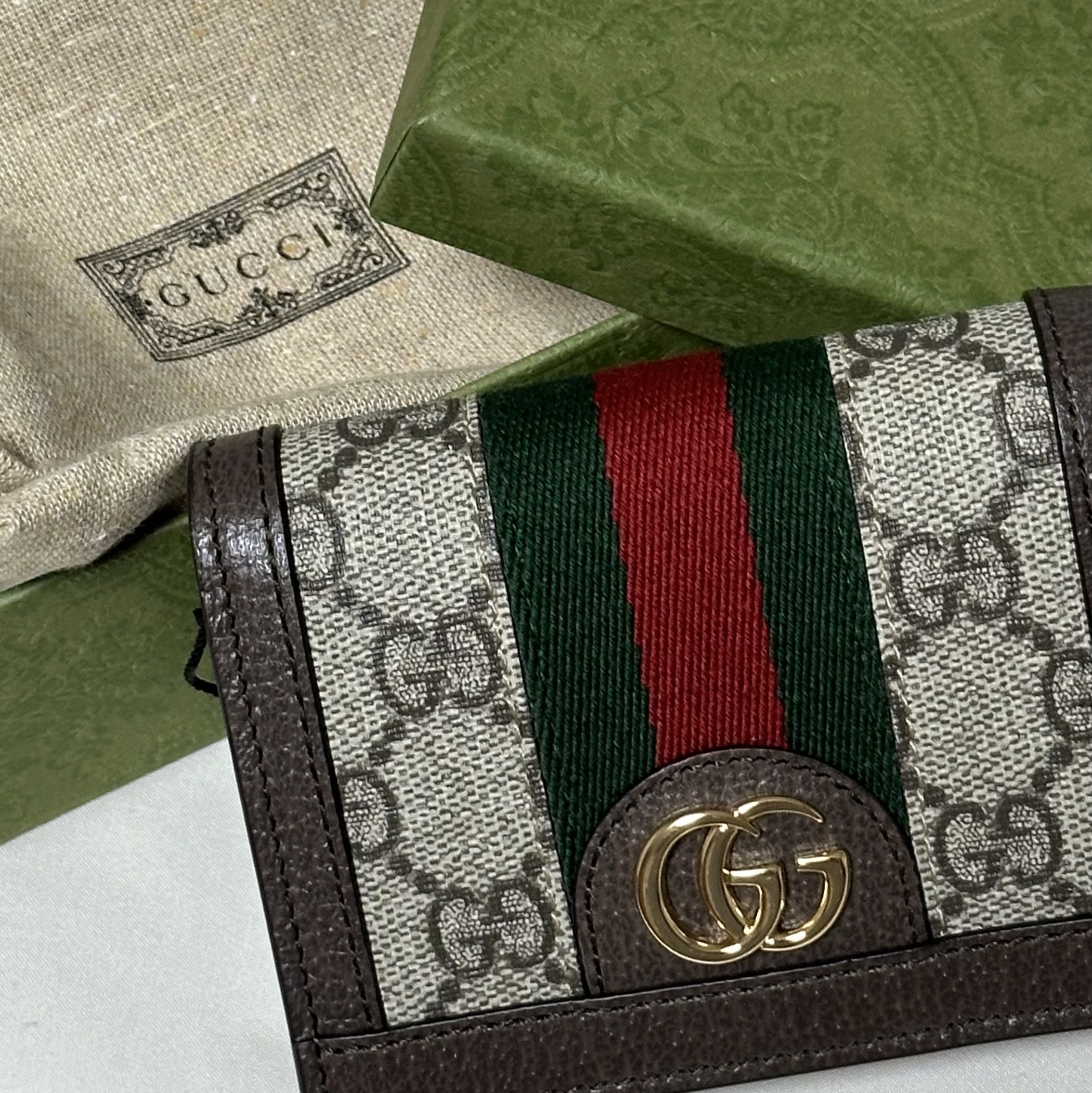 Gucci Ophidia GG Card Case Wallet Beige Ebony 착용 스타일