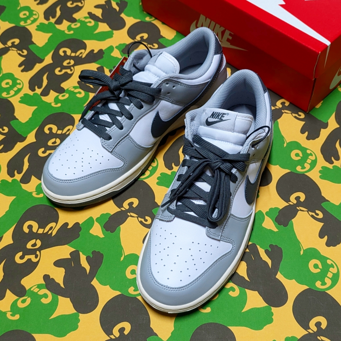 (W) Nike Dunk Low Light Smoke Grey 착용 스타일 - 1