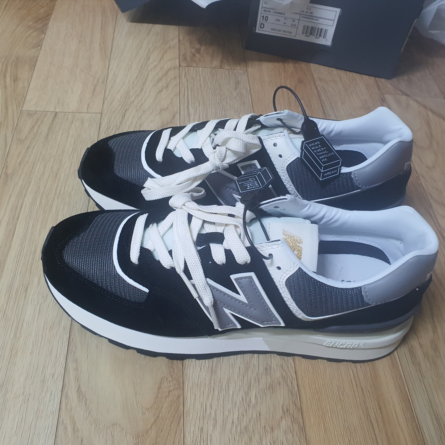 New Balance 574 Legacy Black 착용 스타일