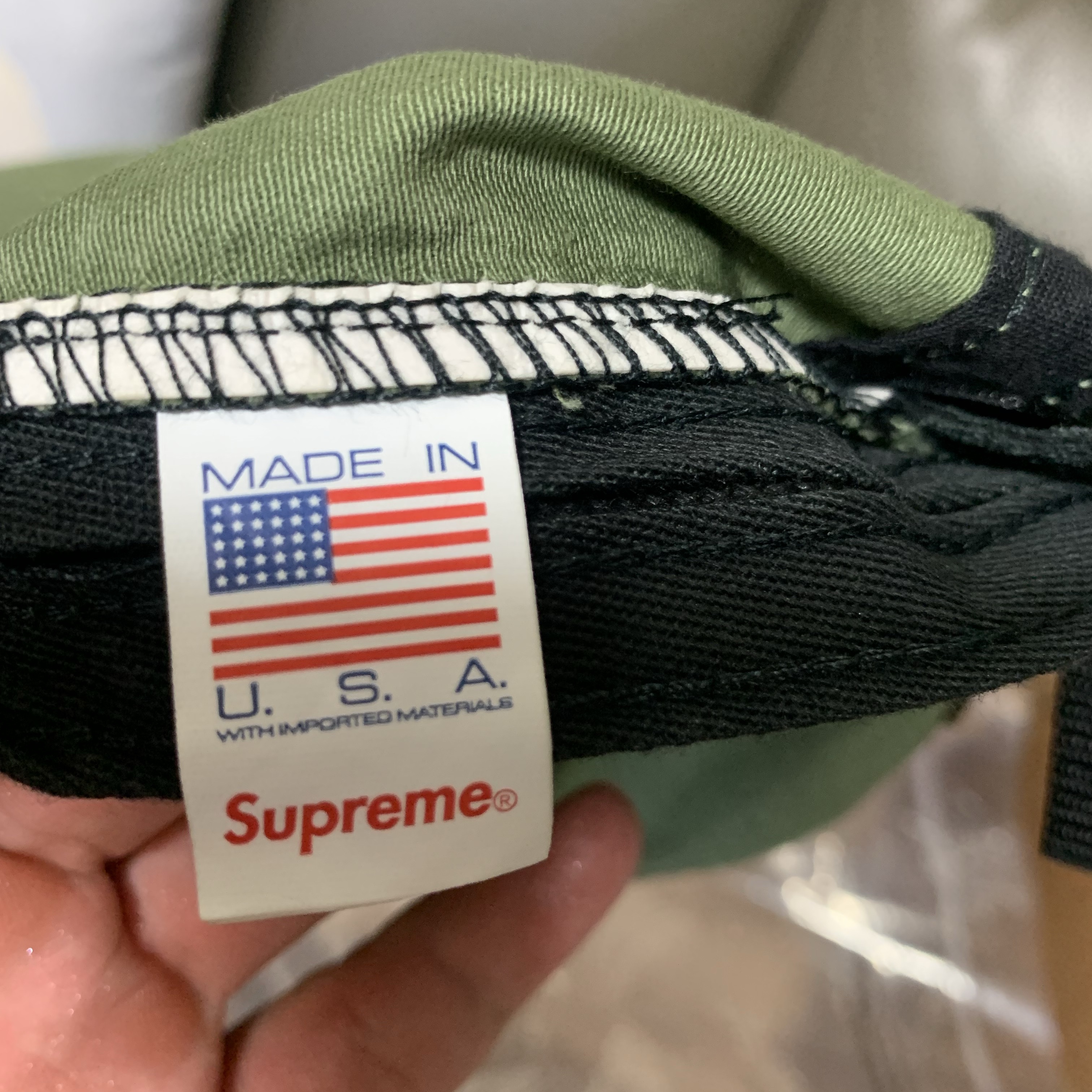 Supreme Military Camp Cap Olive - 24FW 착용 스타일 - 5