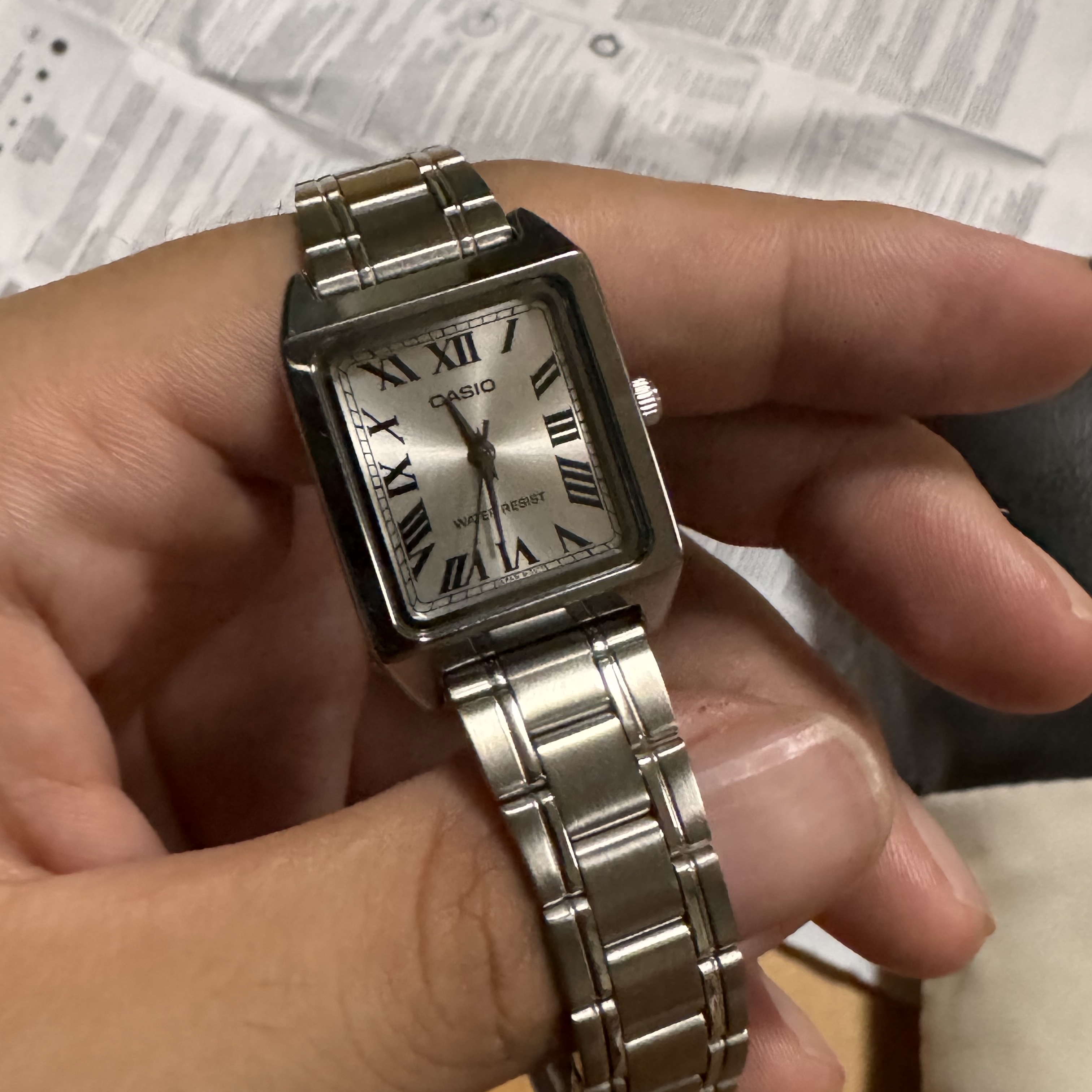 Casio LTP-V007D-7B 착용 스타일 - 2