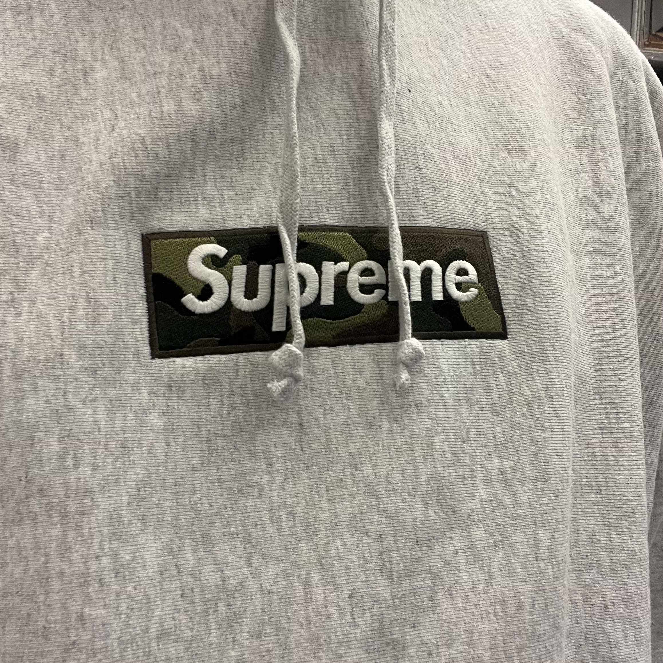 Supreme Box Logo Hooded Sweatshirt Ash Grey - 23FW 착용 스타일
