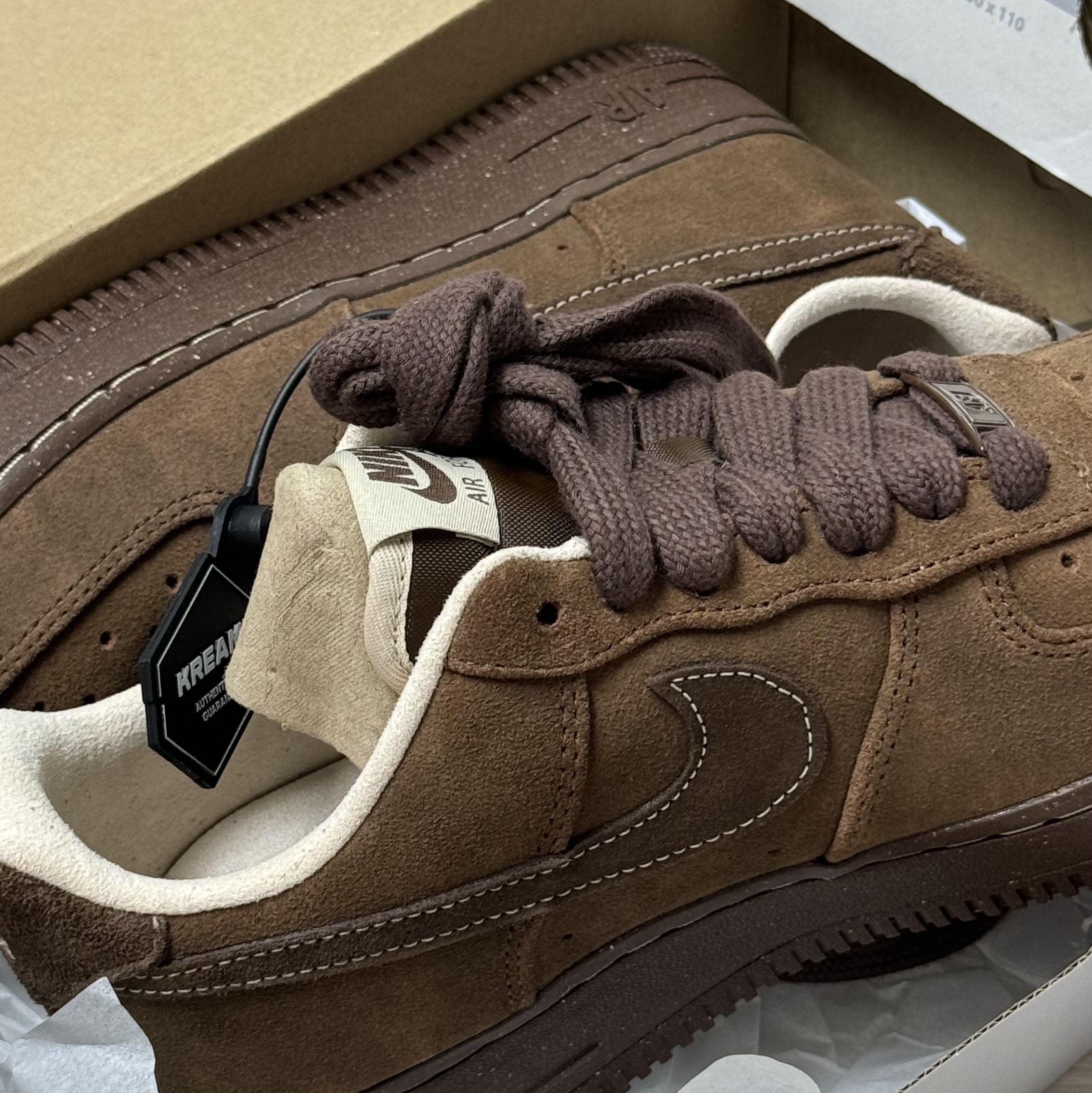 (W) Nike Air Force 1 '07 Cacao Wow 착용 스타일