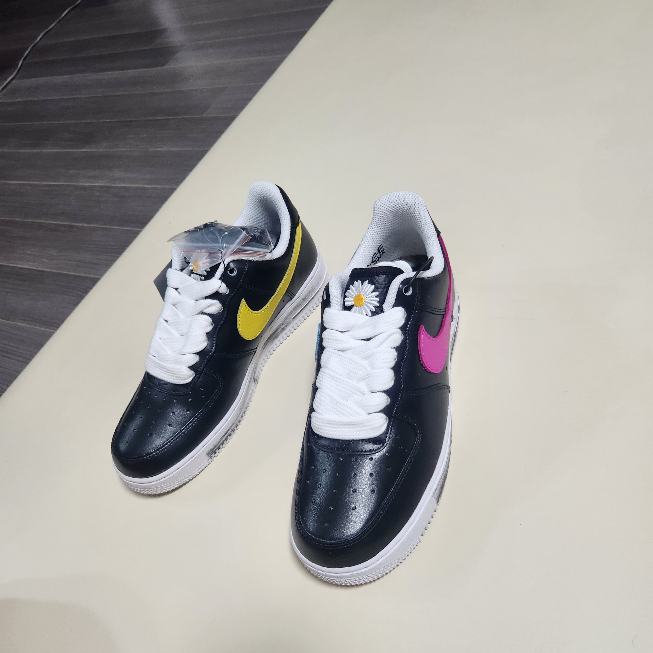 Nike x Peaceminusone Air Force 1 Low Para-Noise 3.0 Black and Multicolor 착용 스타일 - 2