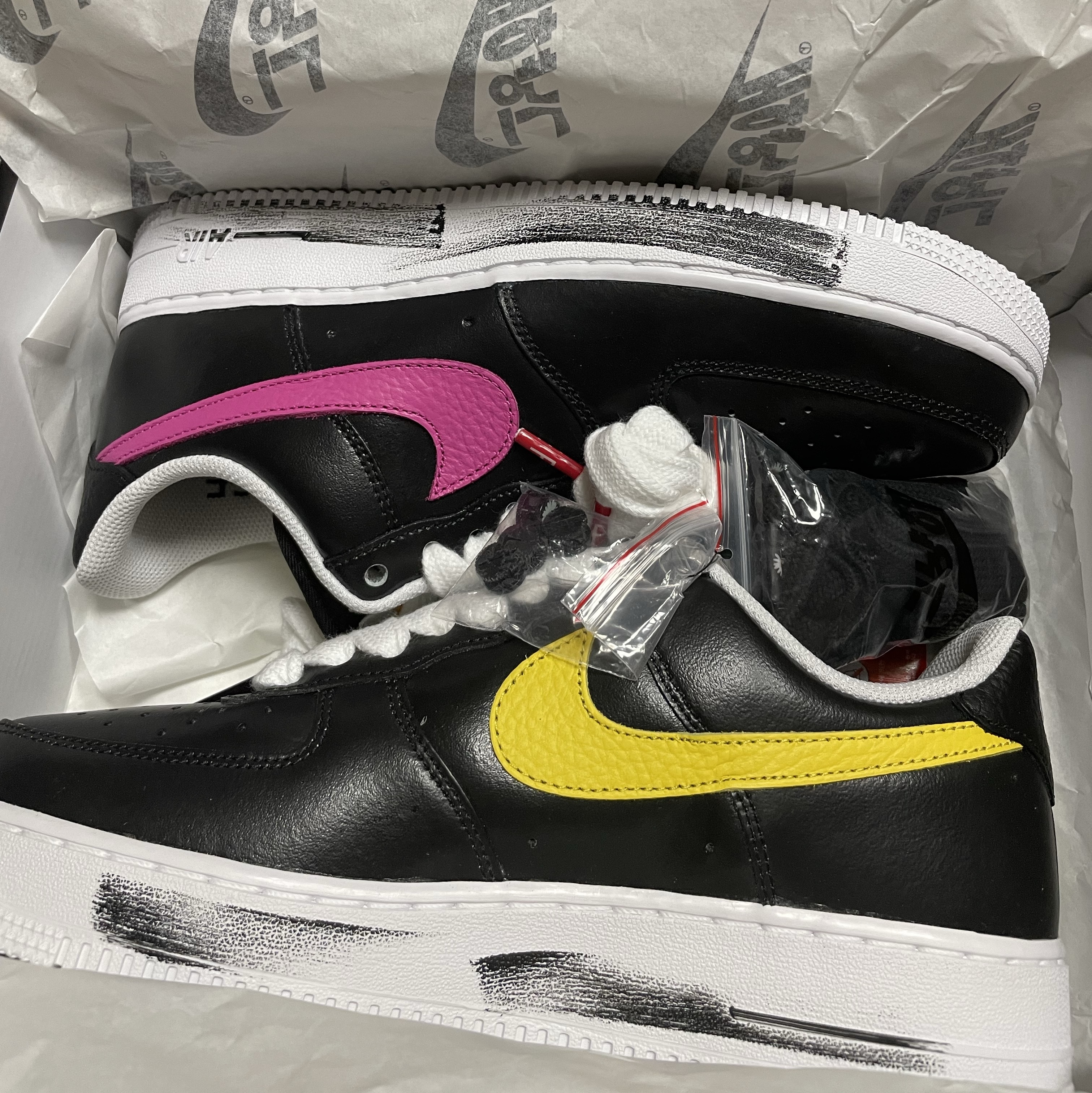 Nike x Peaceminusone Air Force 1 Low Para-Noise 3.0 Black and Multicolor 착용 스타일