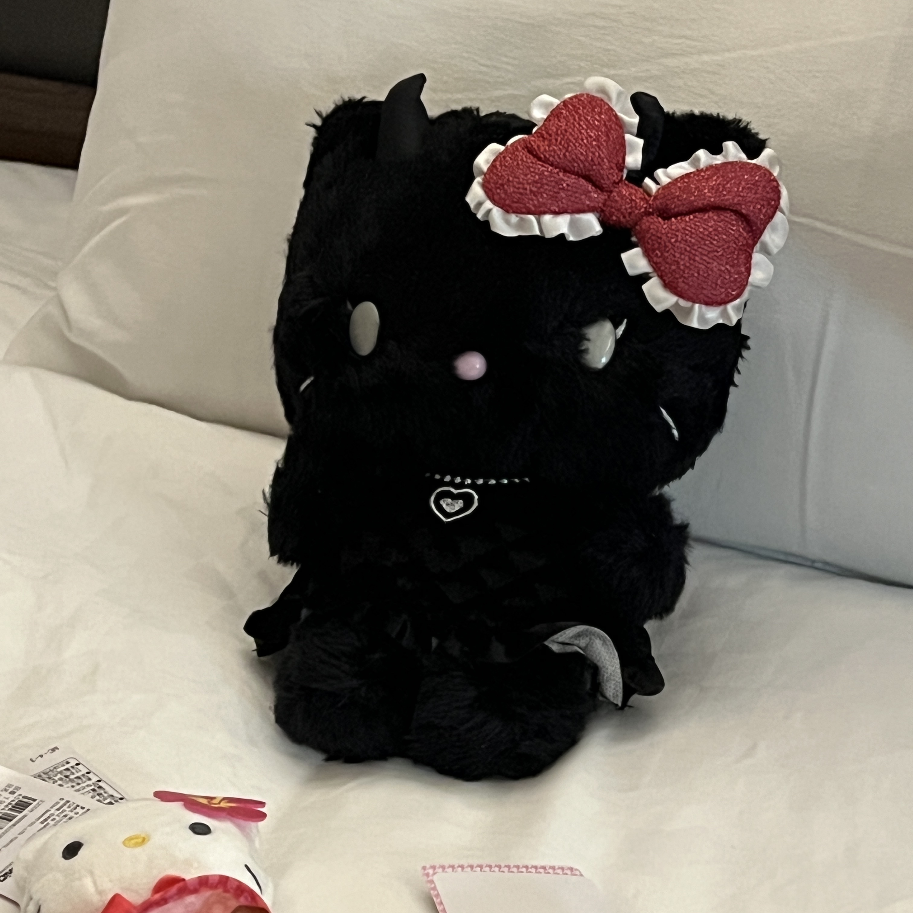 Sanrio Hello Kitty Plush Toy Little Devil Black 착용 스타일