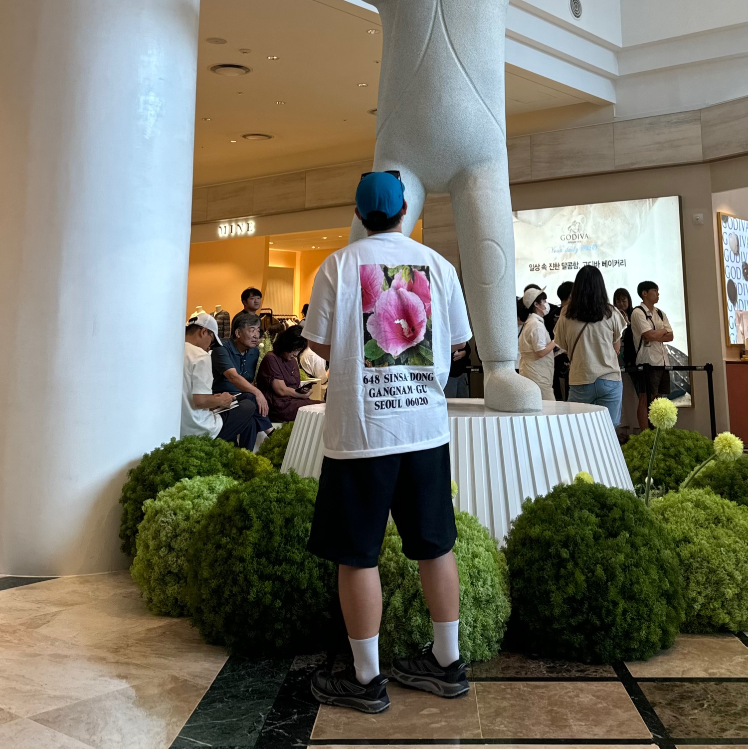 Supreme Seoul Box Logo T-Shirt White - 23FW, Supreme Ventile Camp Cap Teal - 23SS 착용 스타일 - 3
